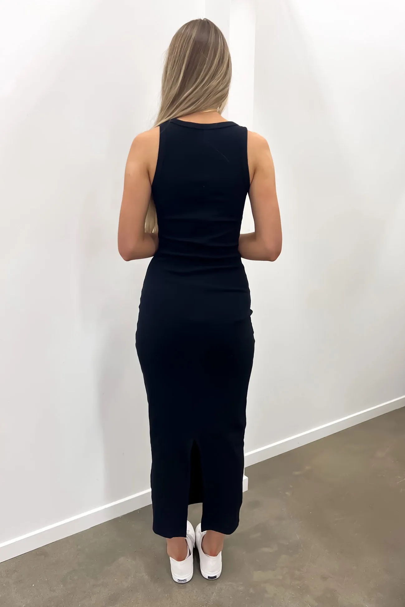 Hazel Maxi Dress Black Timeless Fit Soft Tones