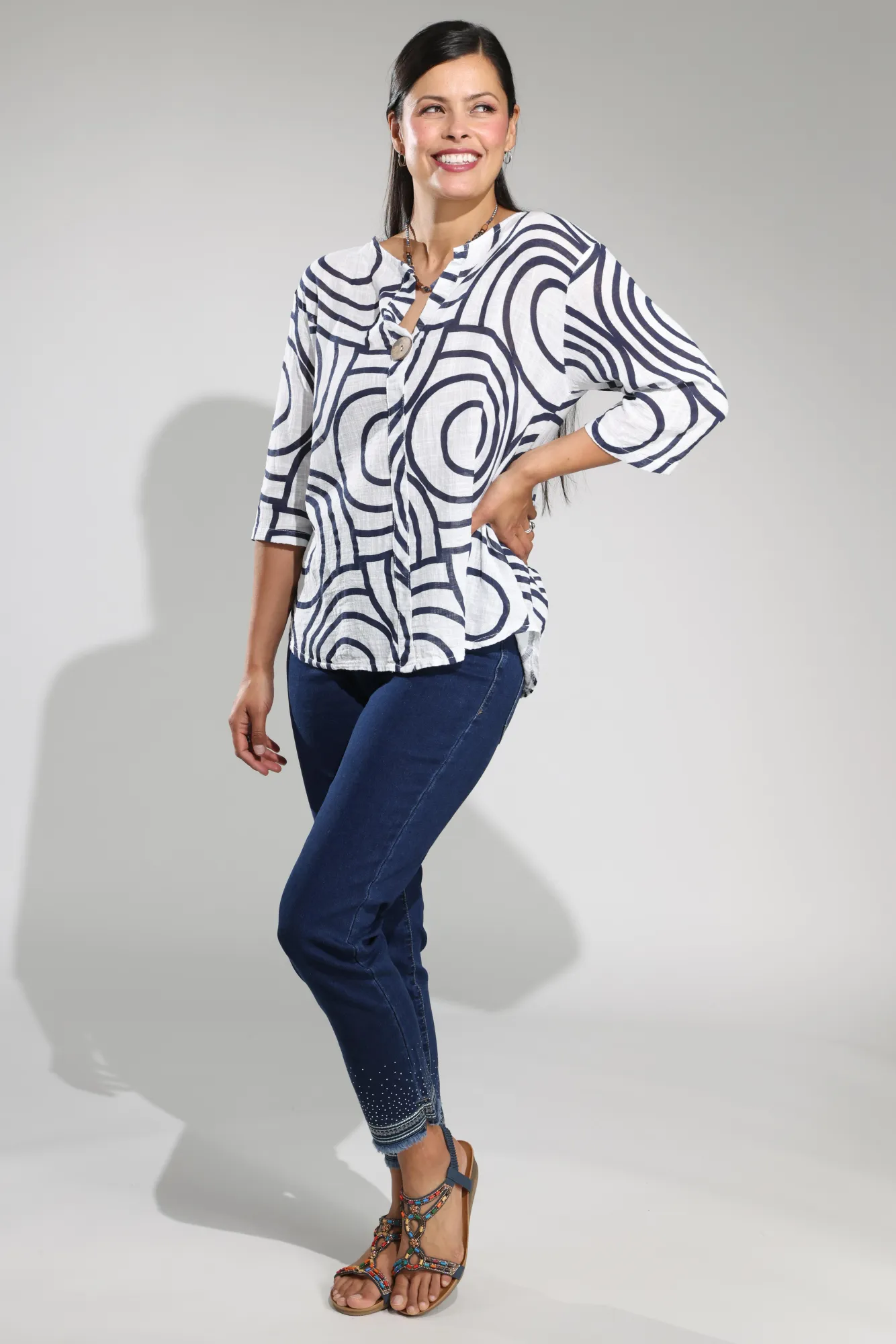 Pull on Wonder Denim Capri Jeans | DARK INDIGO | 6624A1 Ultra Soft Texture