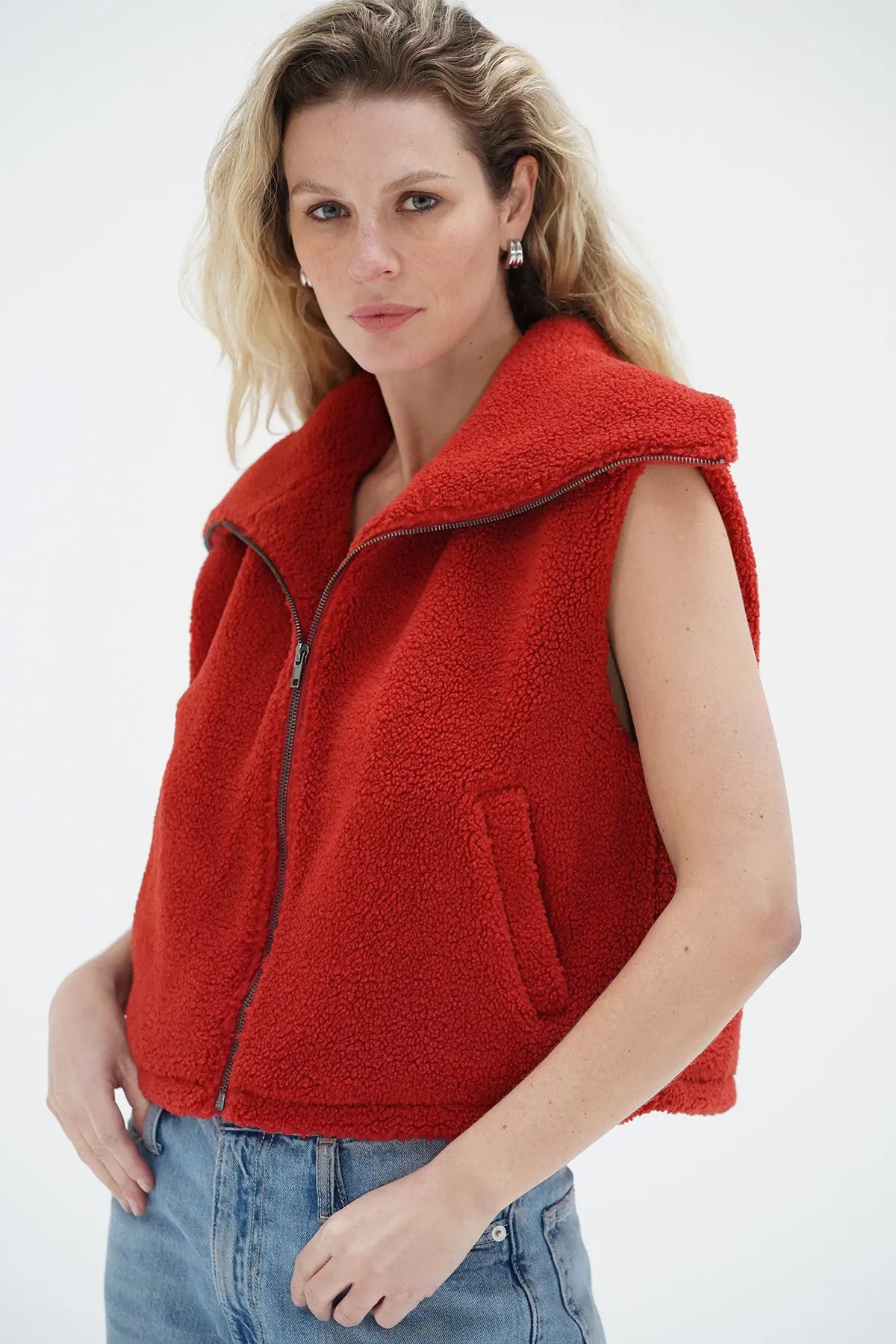 Classic Comfort Multi purpose design Baylor Sherpa Vest - Cayenne