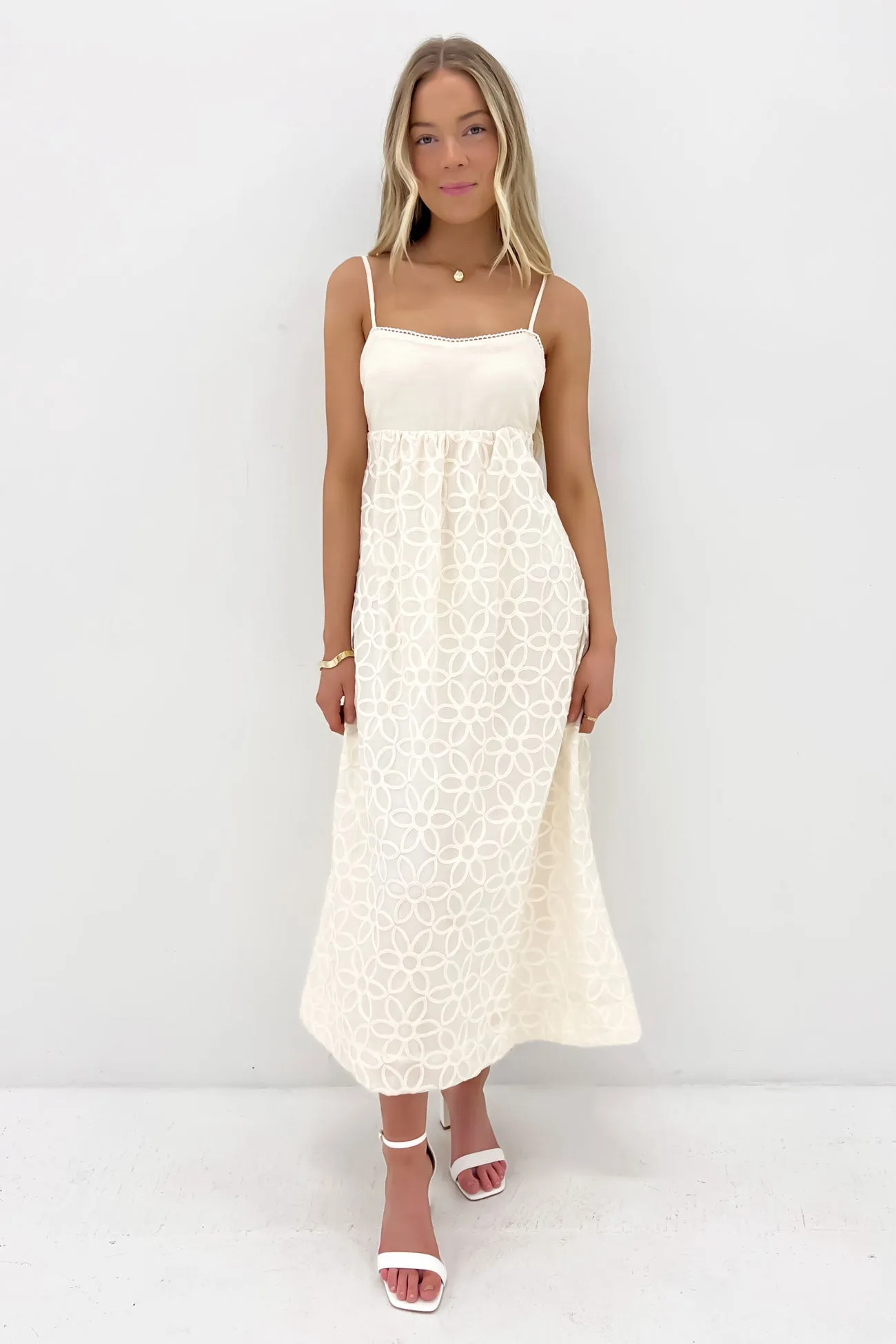 Jaime Midi Dress Cream Elegant Fit