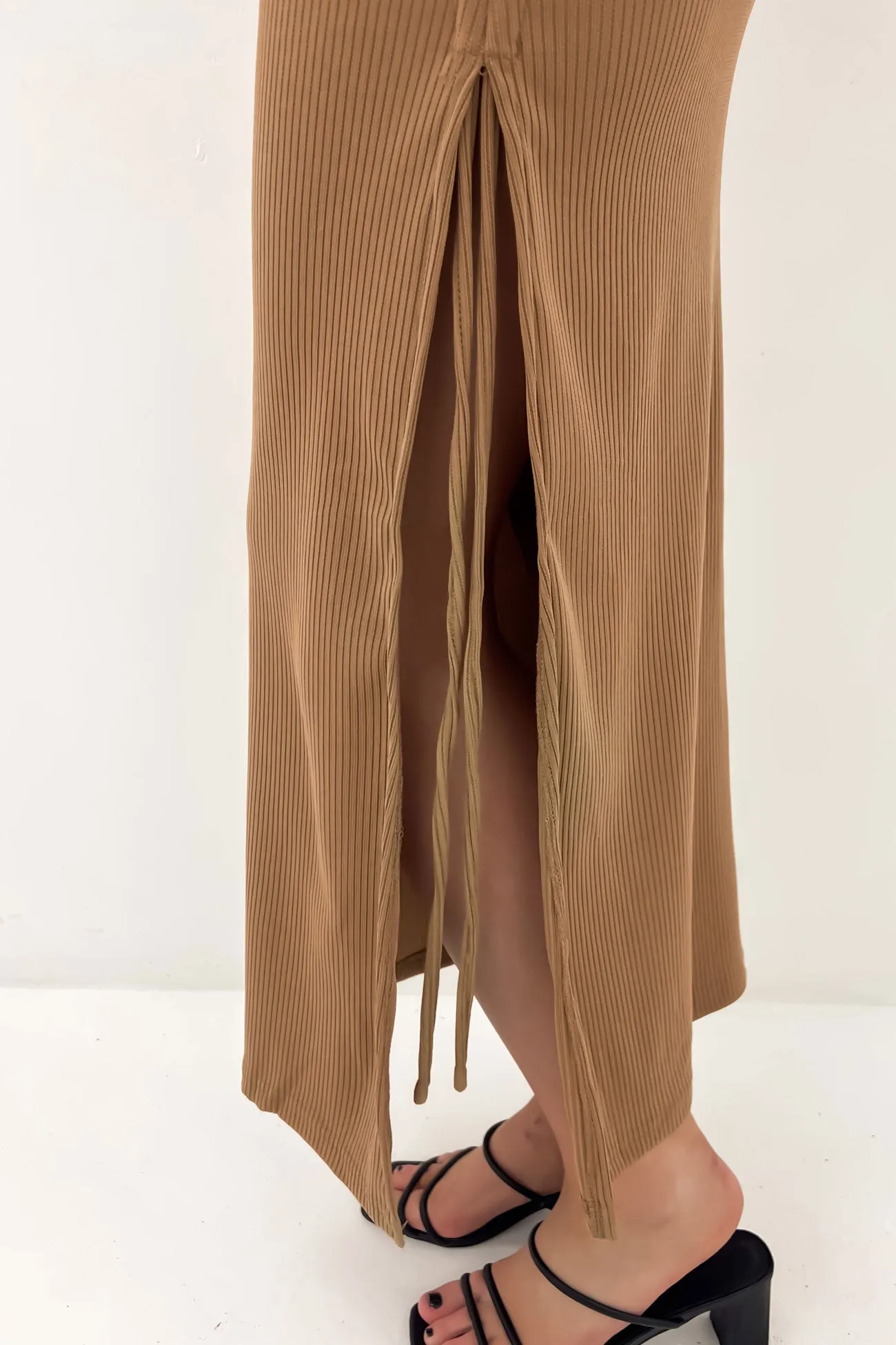 Jayden Ribbed Maxi Dress Latte Glossy Detail Trendy Waist