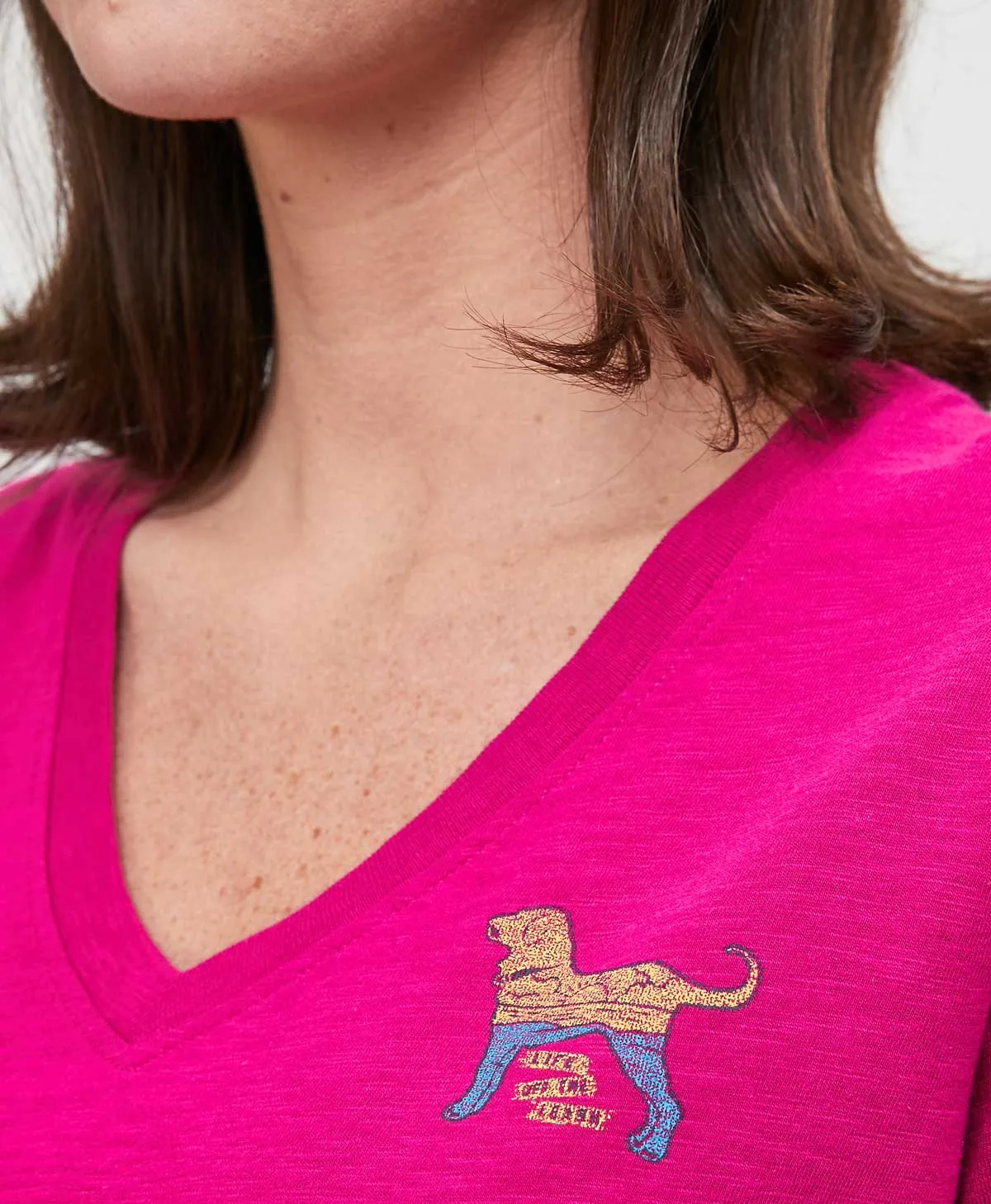 Ladies Moving and Grooving V-Neck Shortsleeve Tee Summer Casual