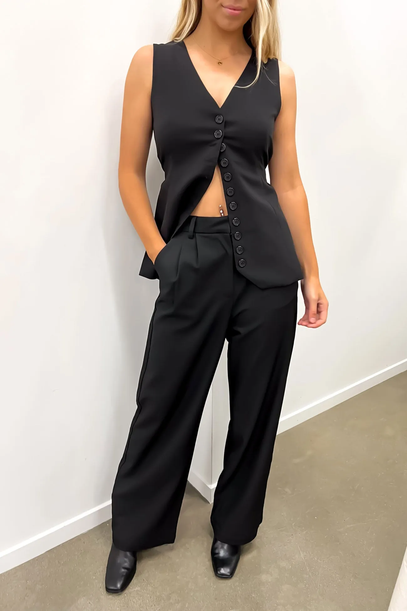 AntiFadeTechnology Tegan Vest Black