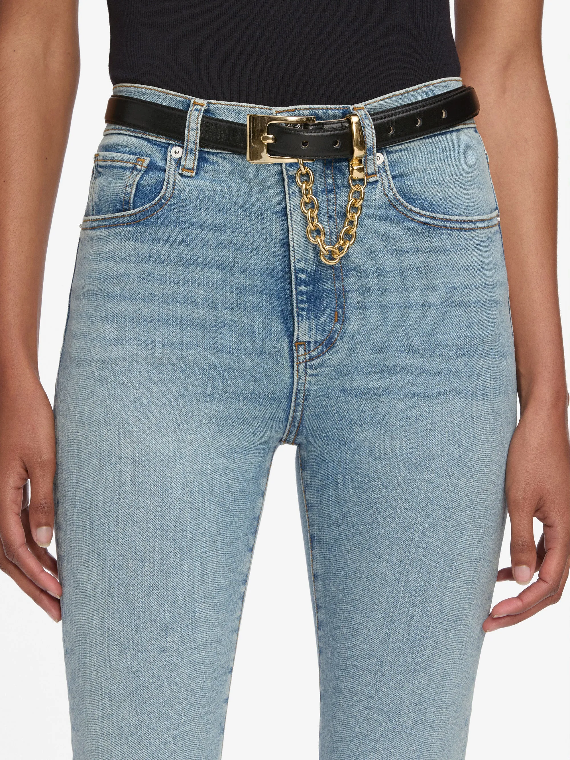 Le Sleek Straight -- Tribute Sporty Chic