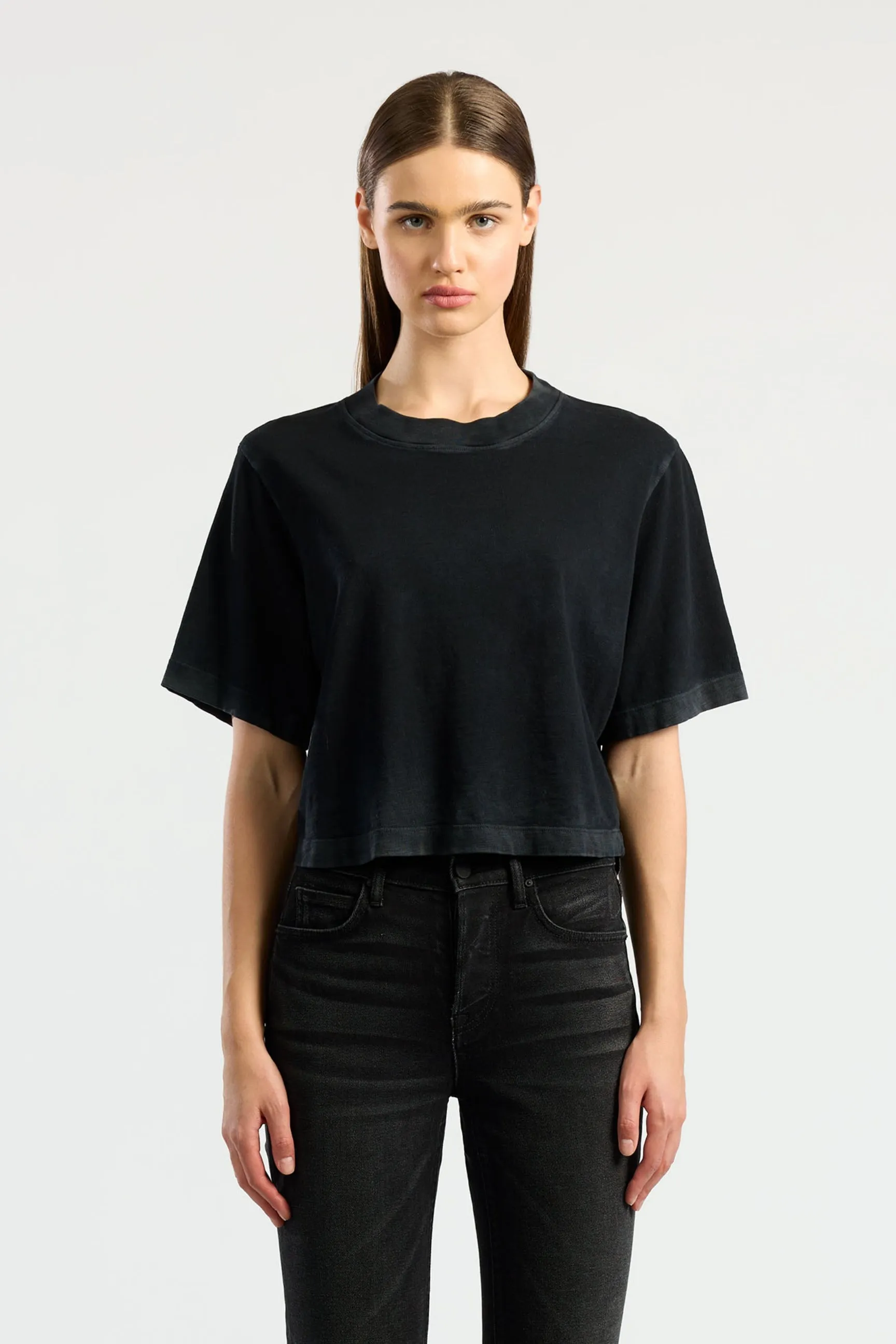 Relaxed Fit Comfortable Layering Tokyo Crop Tee