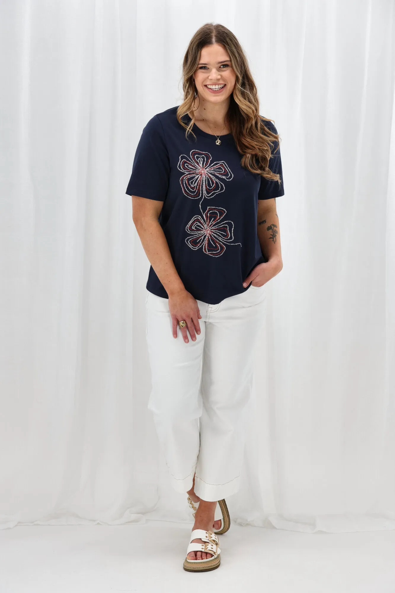 Effortless Comfort Gloss The Label Zayden Floral Embroidered Tee Navy