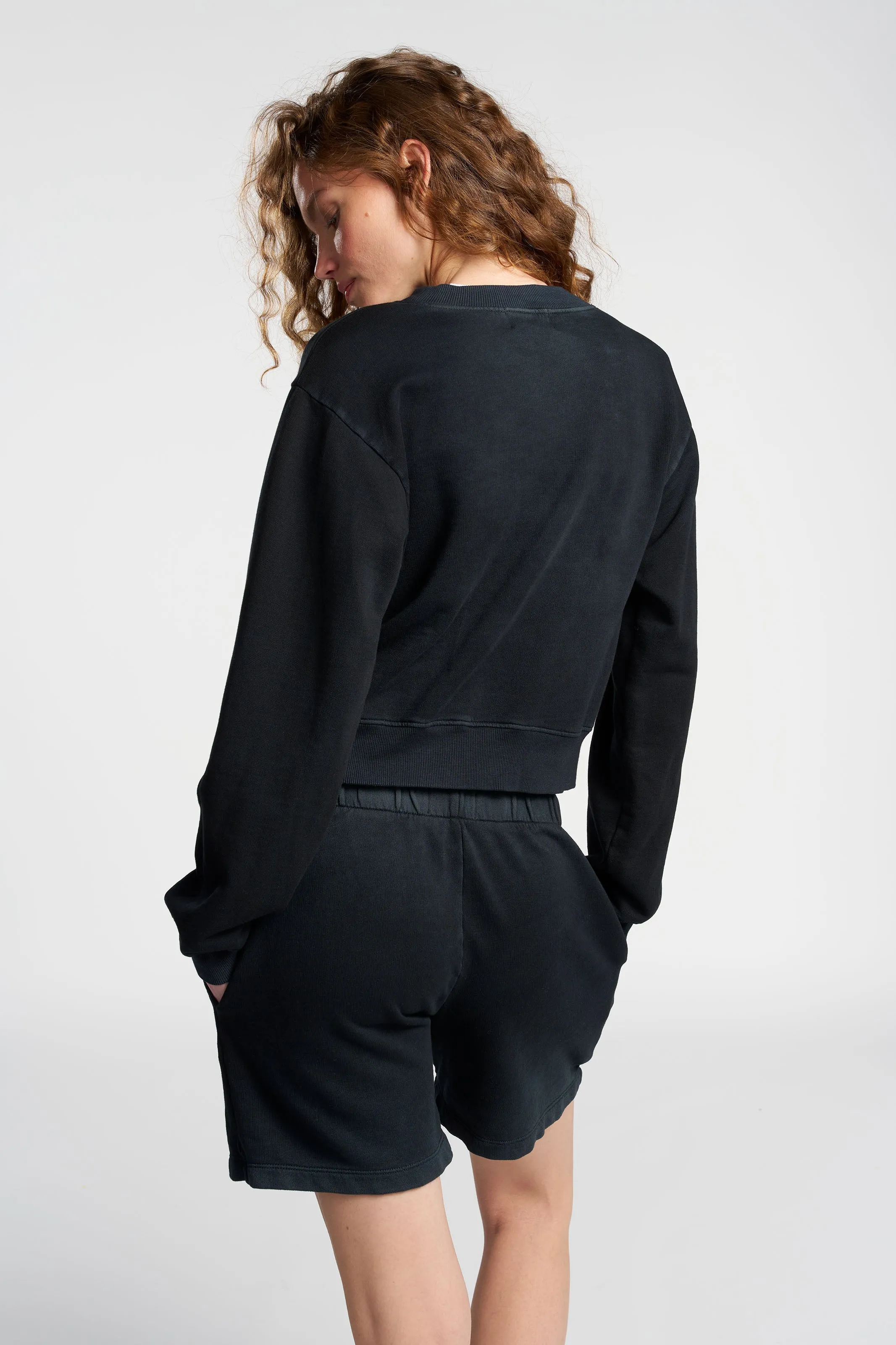 HighBackRise WindResistantWeave Roma Short