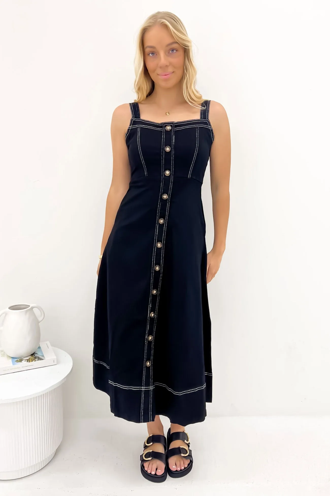 Siobhan Denim Midi Dress Black Relaxed Wear