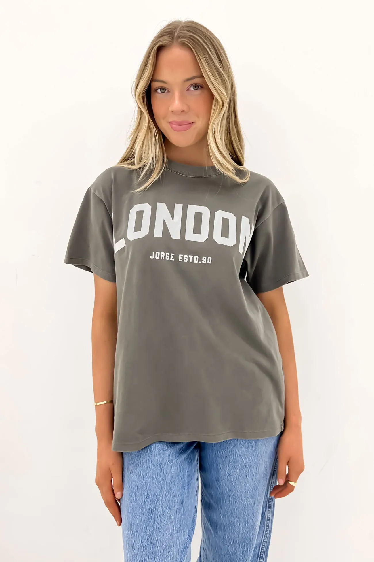skinny but not tight Flexible Ribbed Cuffs London Tee Charcoal