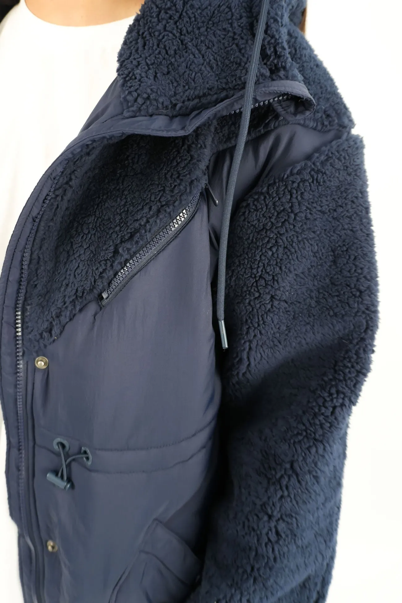 Longline Anorak Navy Hypoallergenic fabric