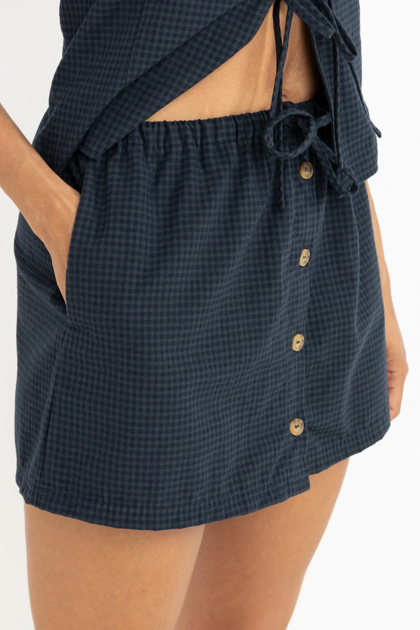 Louise Check Skort Navy Breathable