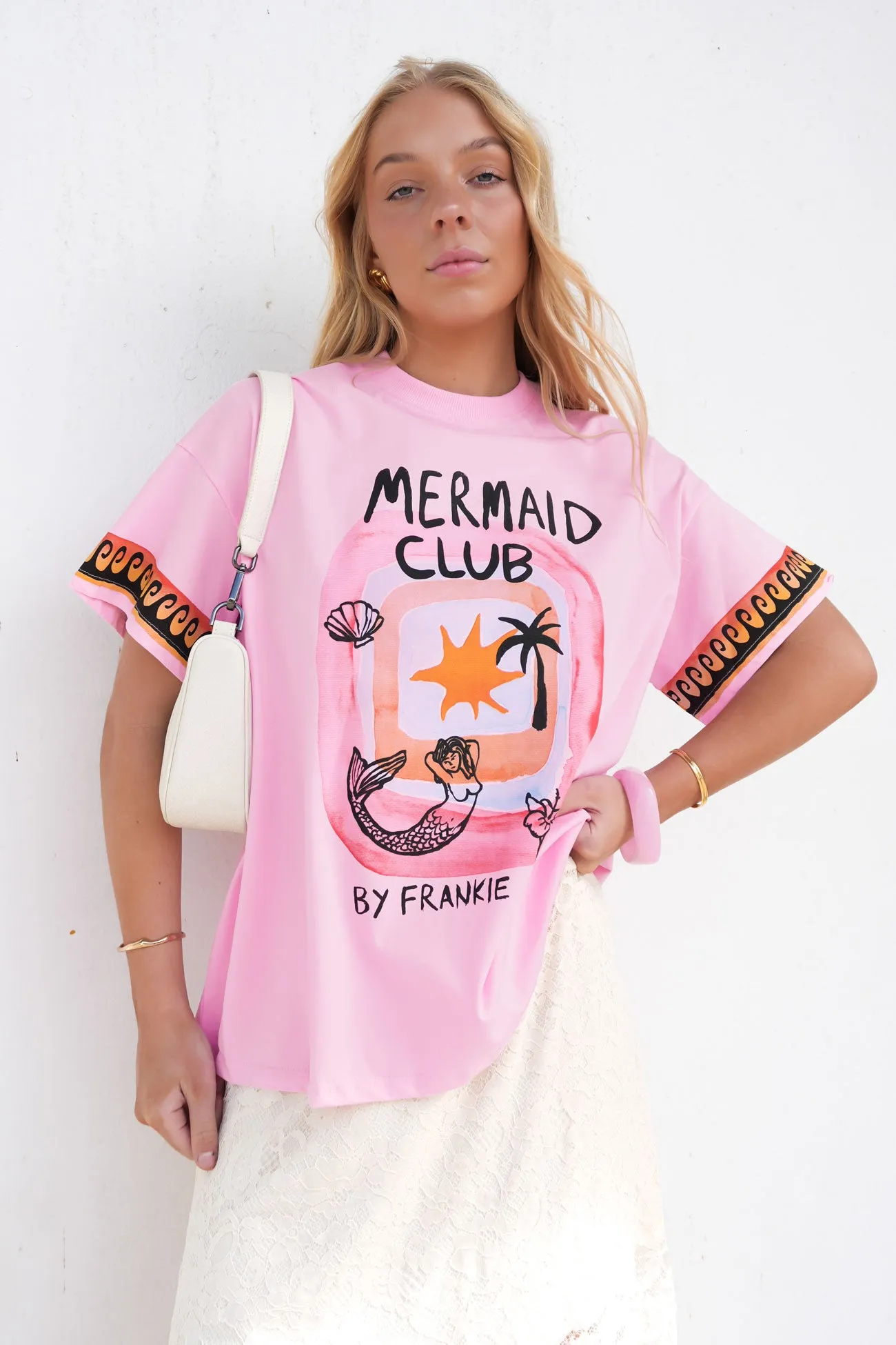Everyday Chic Long Lasting Color Mermaid Club Tee Pink