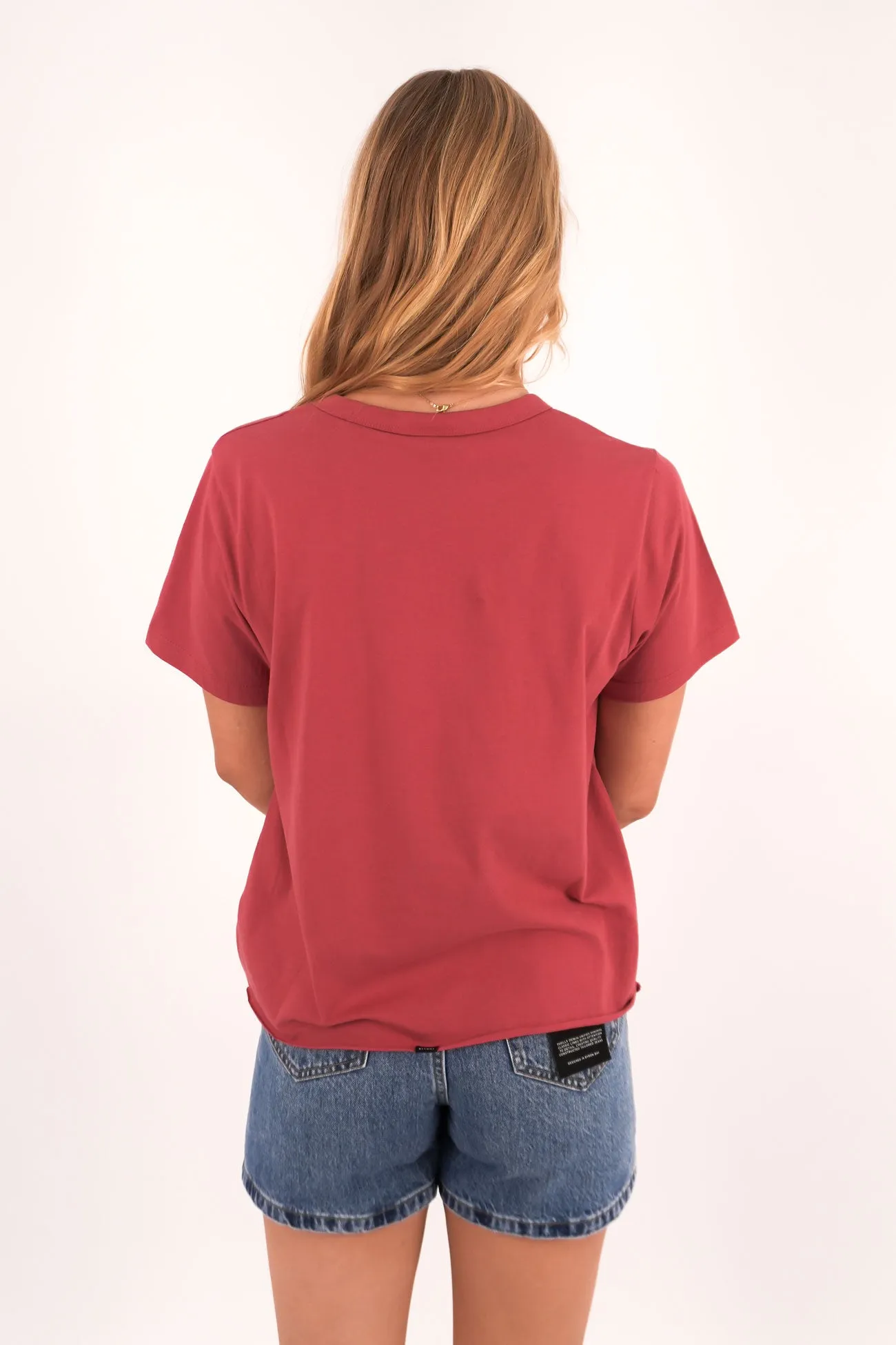 Minimal Thrills Relaxed Tee Redwood Cozy Wear Fit Holiday Trend