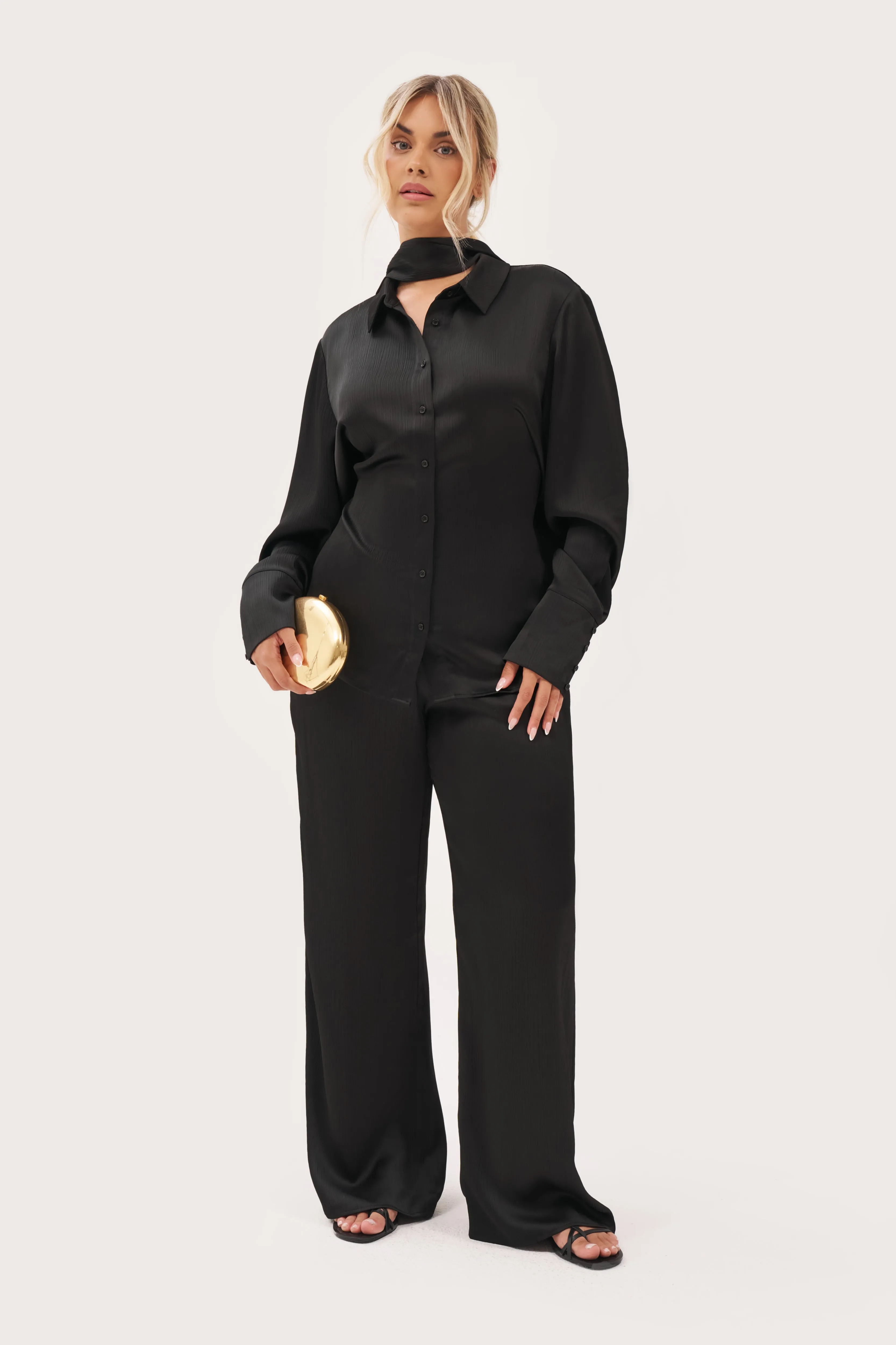 Vacation Mini Pleat Shirt with Scarf - Black Casual Fit