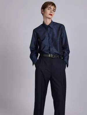 Sustainable Textile Comfy and Versatile Navy extra-fine wool and silk shirt