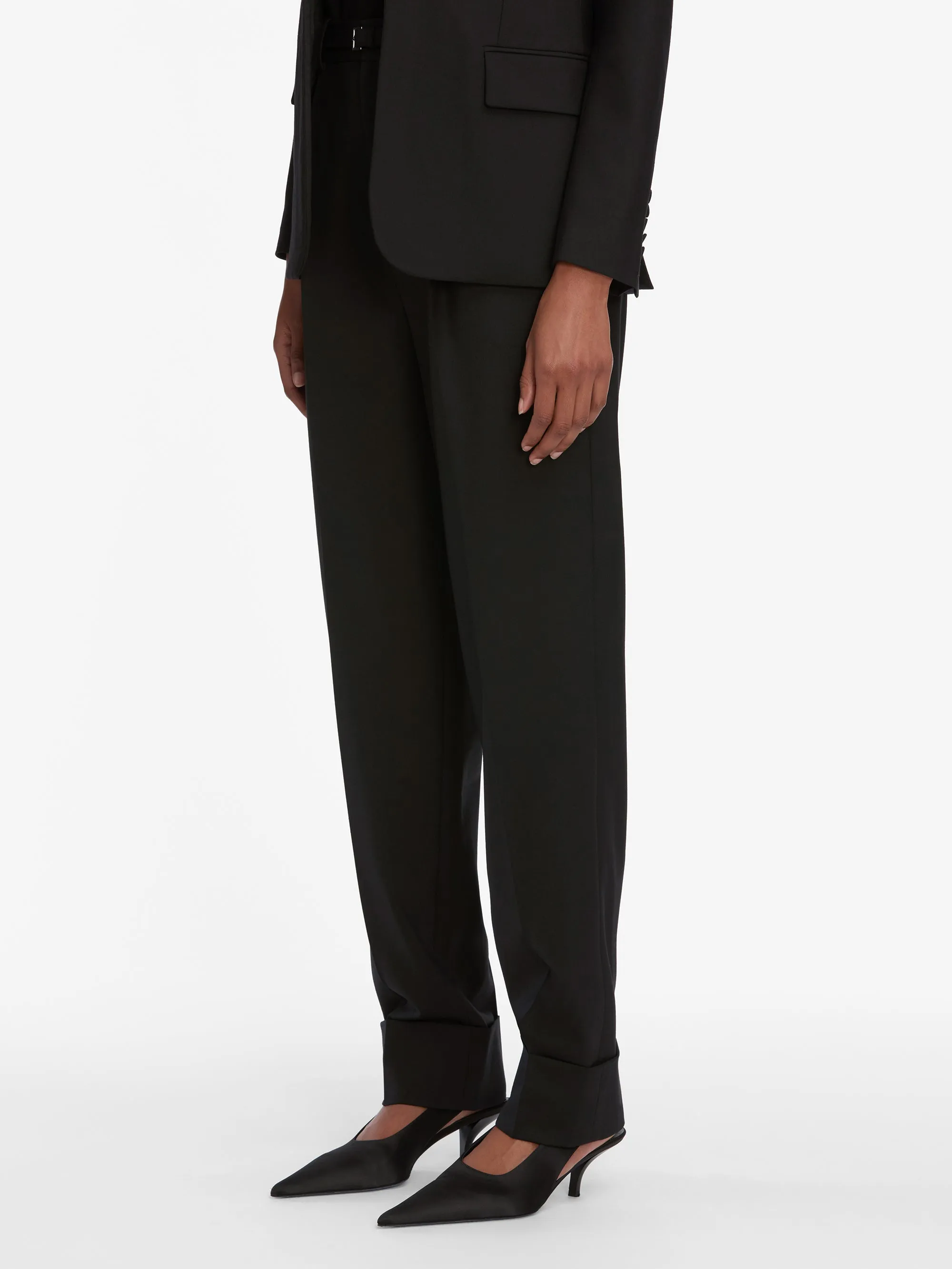 The Cuffed Pleated Trouser -- Black No Ride-Up