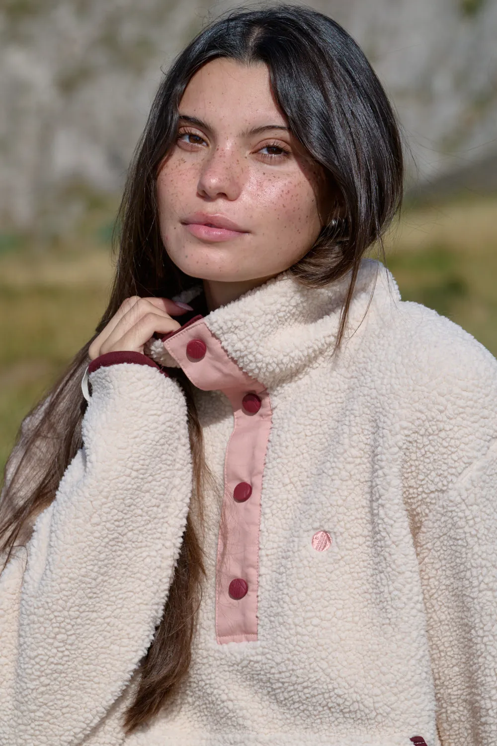 SeamlessTransition Queen Glow Nomad Fleece - Oatmeal