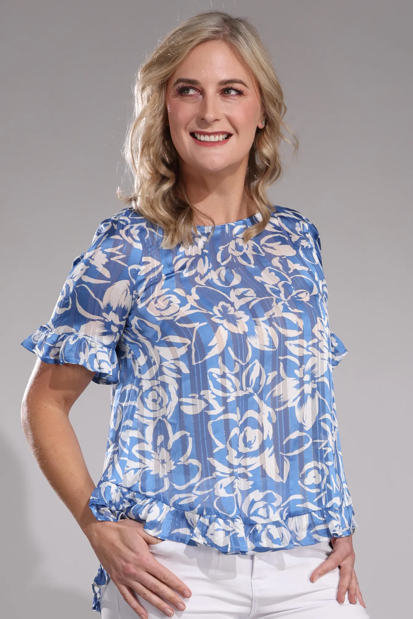 Hi low hemline Ribbon Chiffon Top | Sky White Flower | 7124A1 BreathableMesh High-Waisted Pants