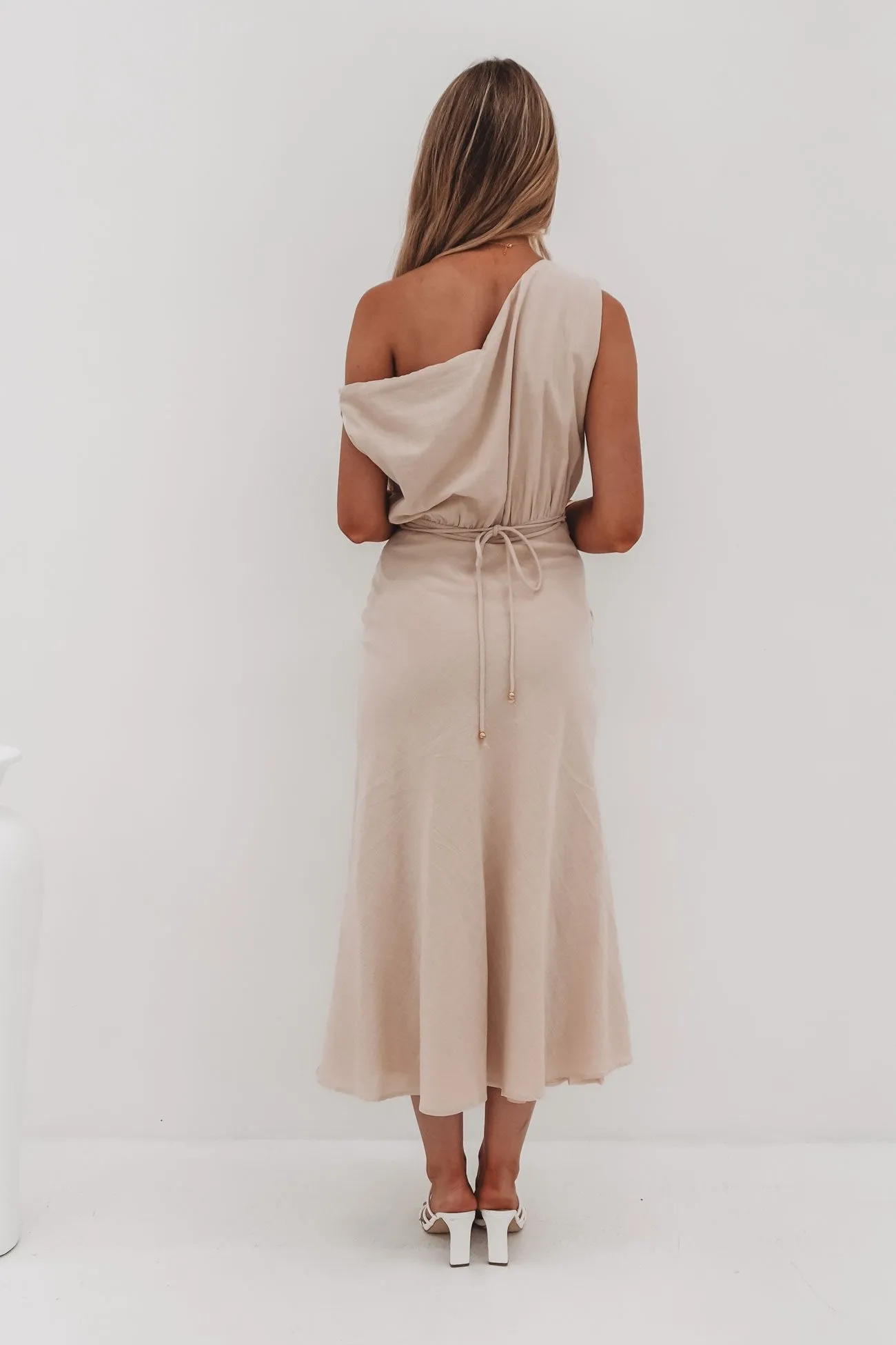 Breezy Comfort Fall Fashion Kismet Midi Dress Sand