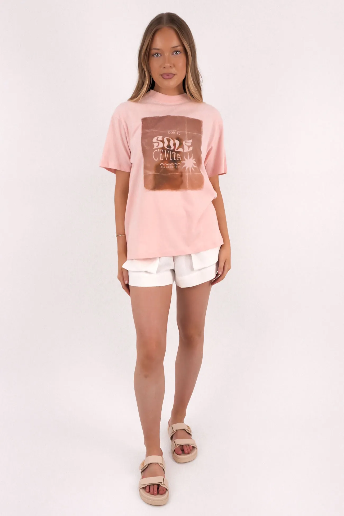 Postcard Relaxed Tee Rose Travel Style Trend Versatile Fashion
