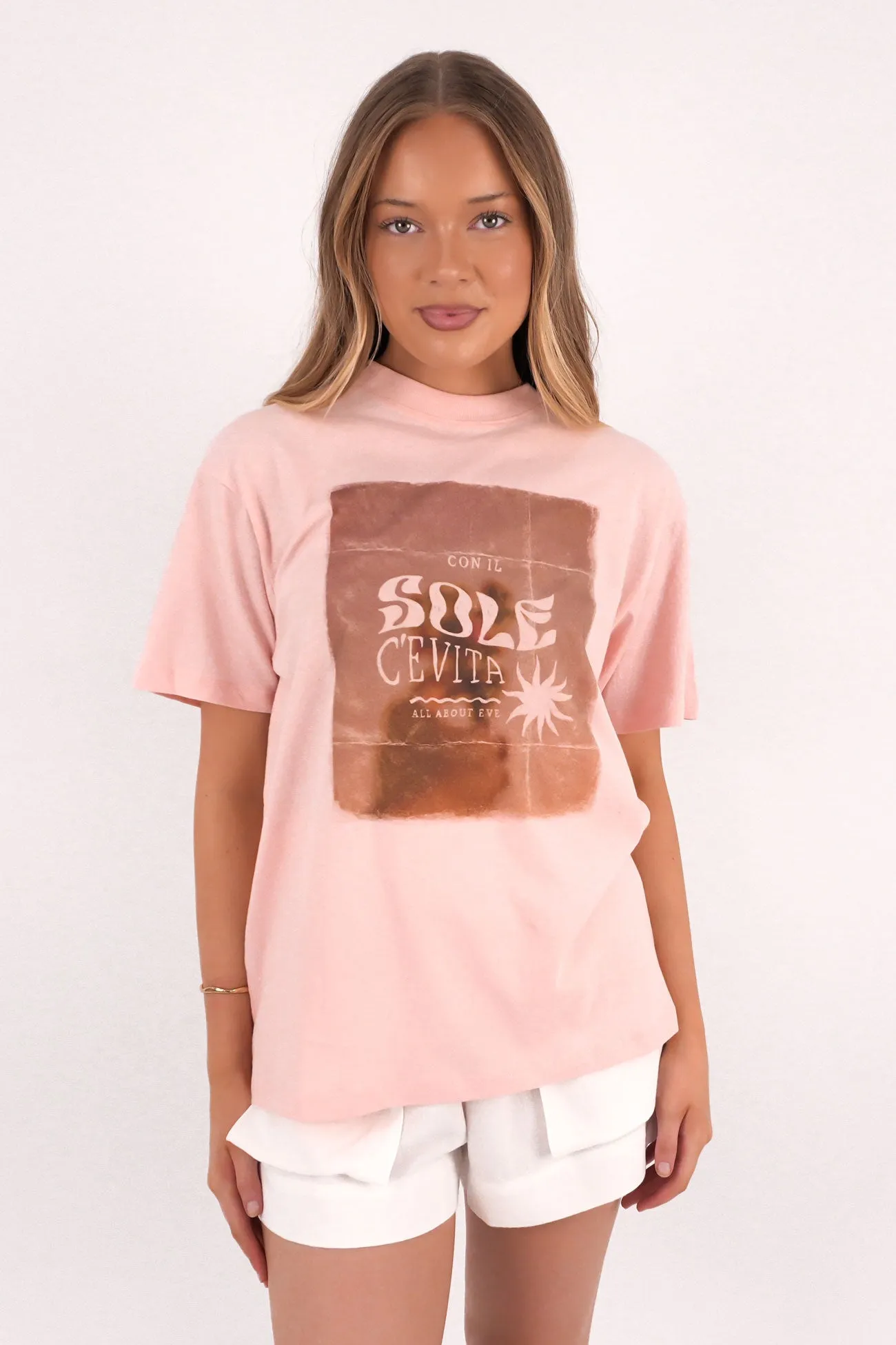 Sustainable Packaging Odor Resistant Material Postcard Relaxed Tee Rose