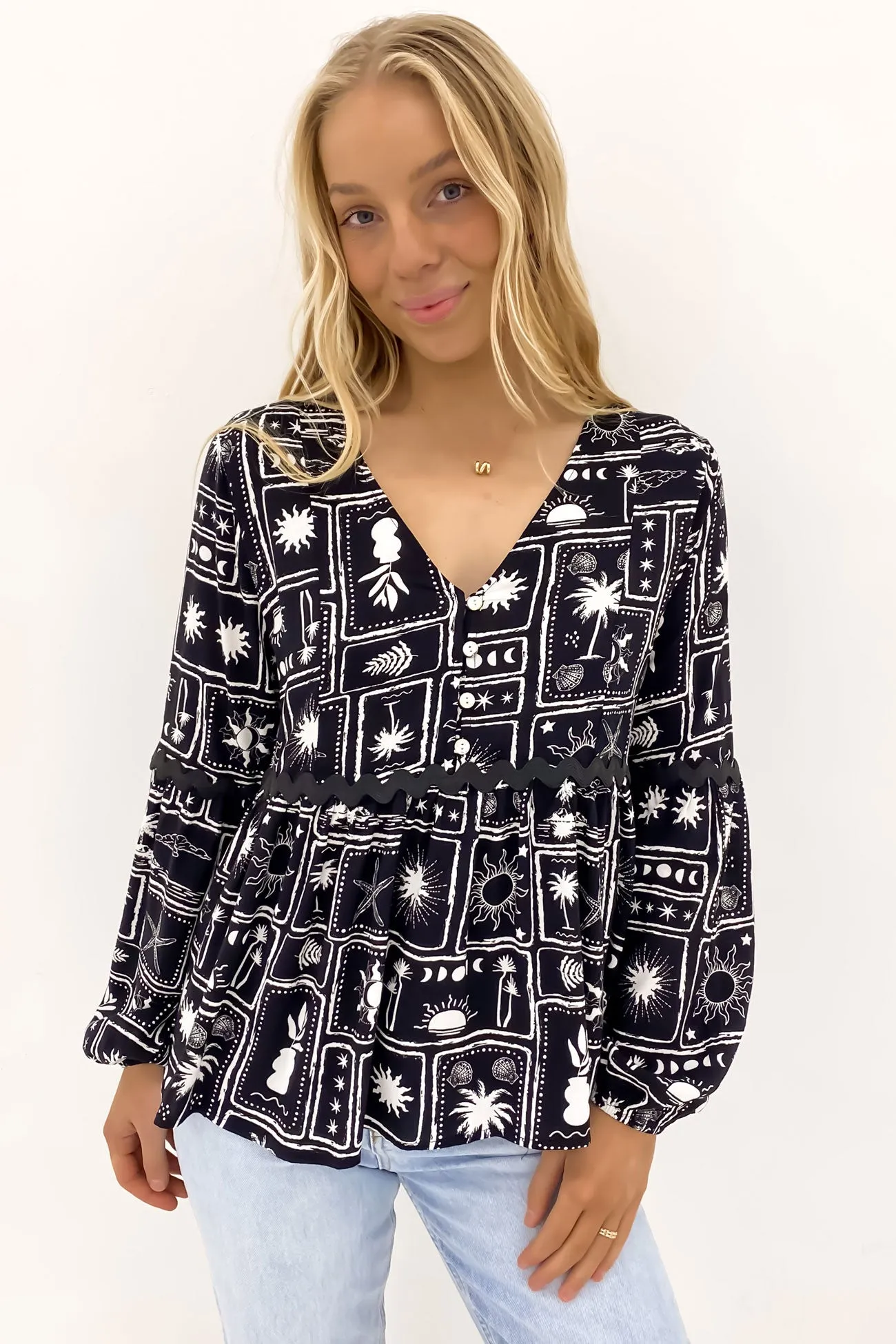 AntiStatic Cloth SeamlessConstruction Tobias Top Euro Vacay