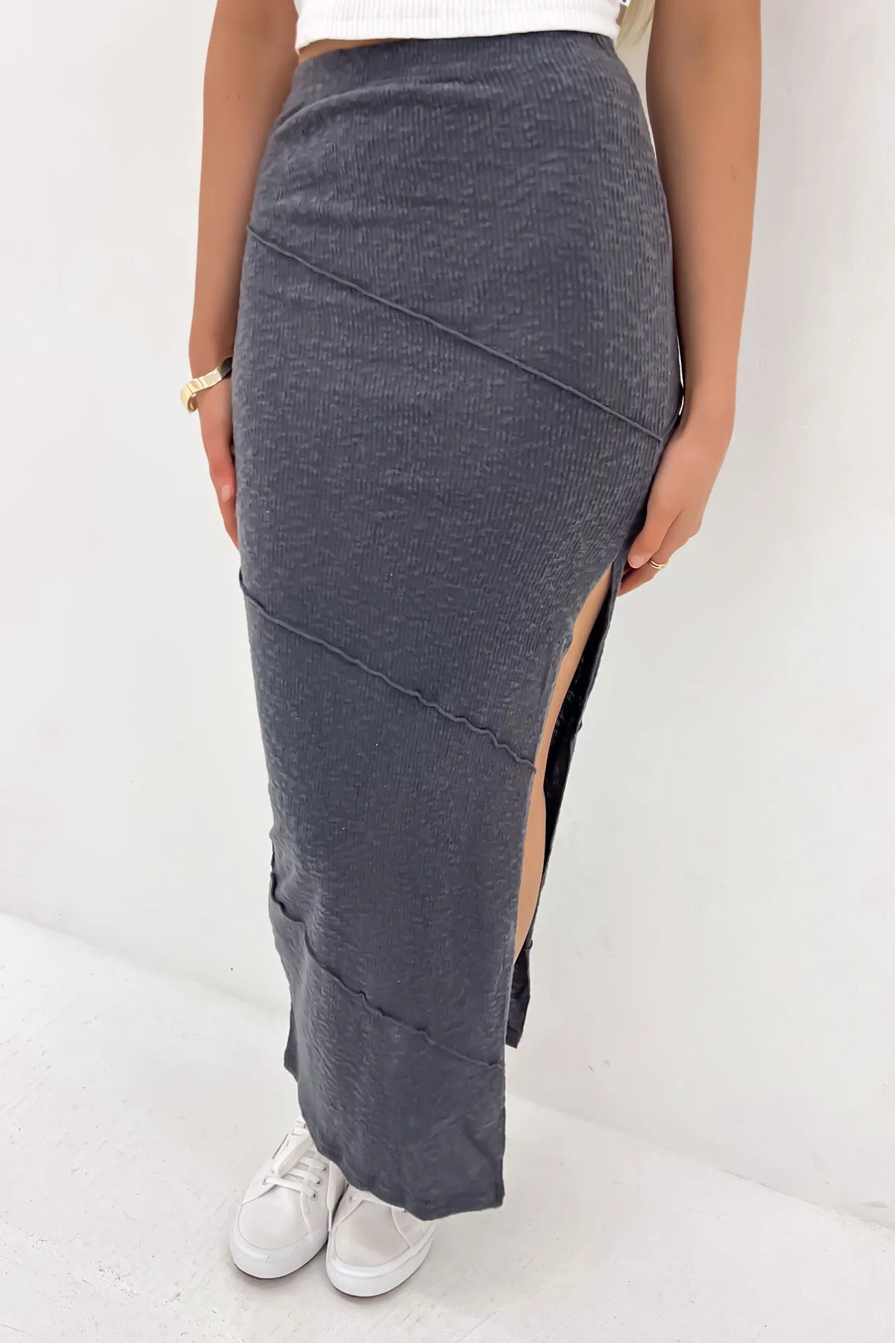 Shopping Trip Crisp Look Quinlan Midi Skirt Charcoal