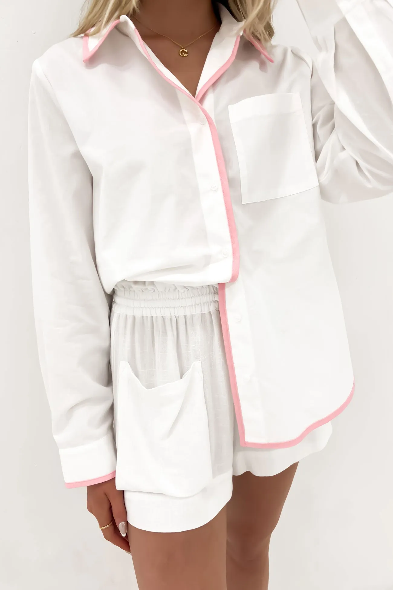 Fashion Forward Hygroscopic Fiber Maddie Shirt White Pink