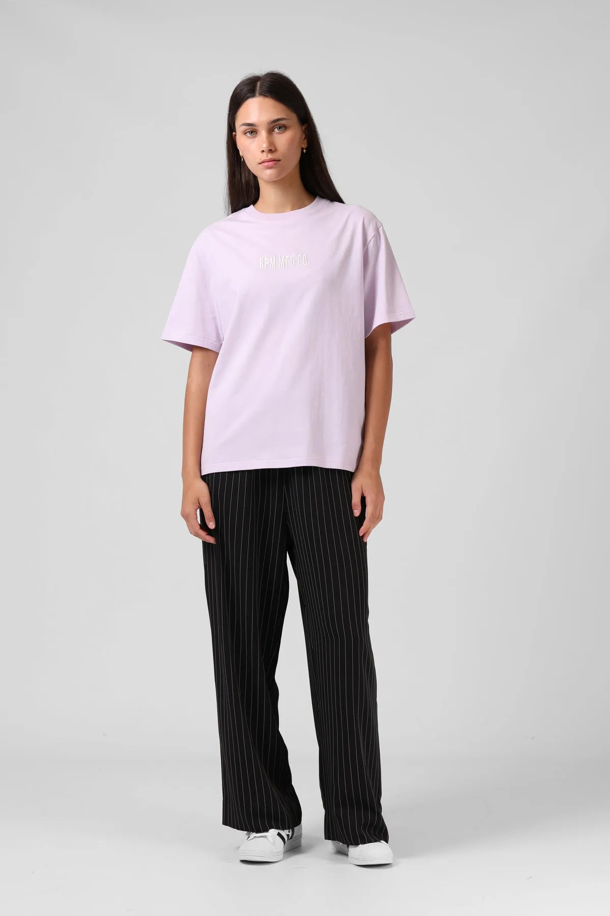 Layering Must-Have RPM EMB Tee Orchid