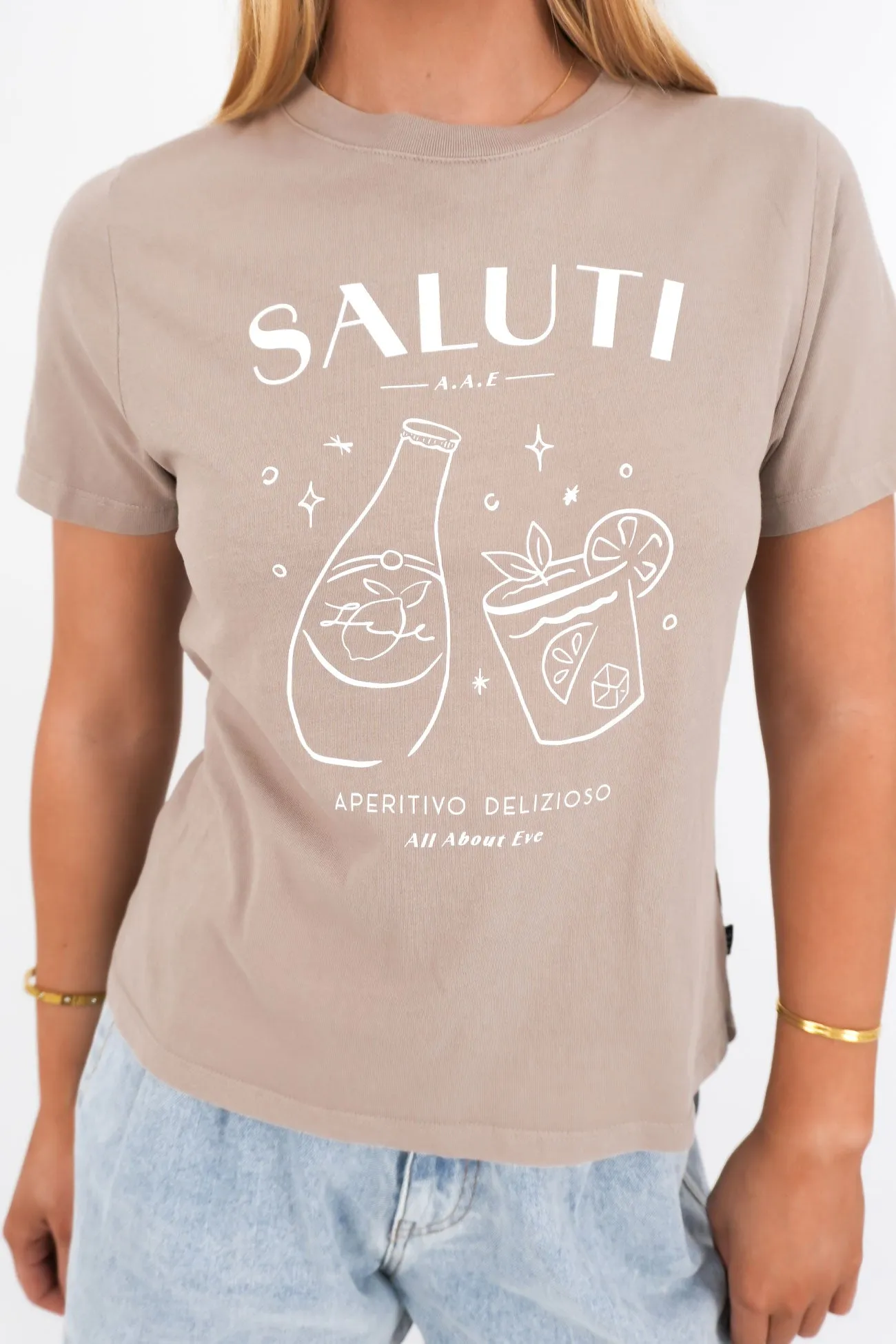 Classic Comfort Style Casual Appeal Saluti Regular Tee Stone