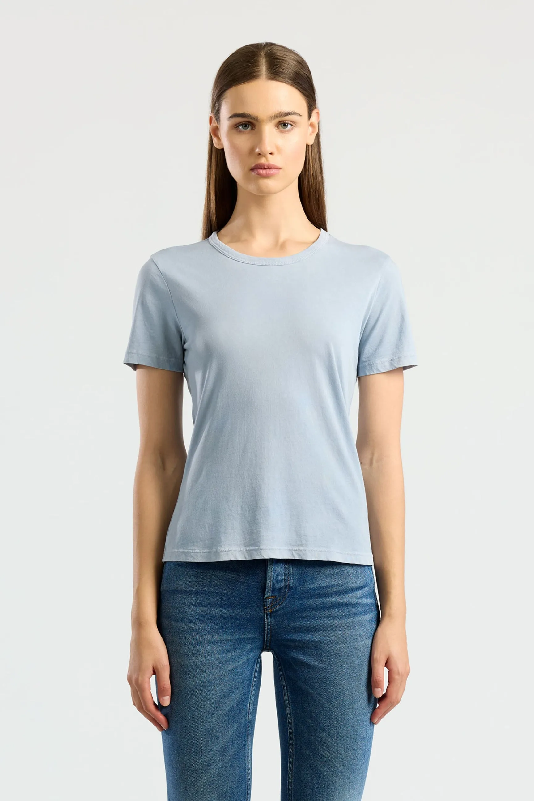 Standard Tee Modern Design