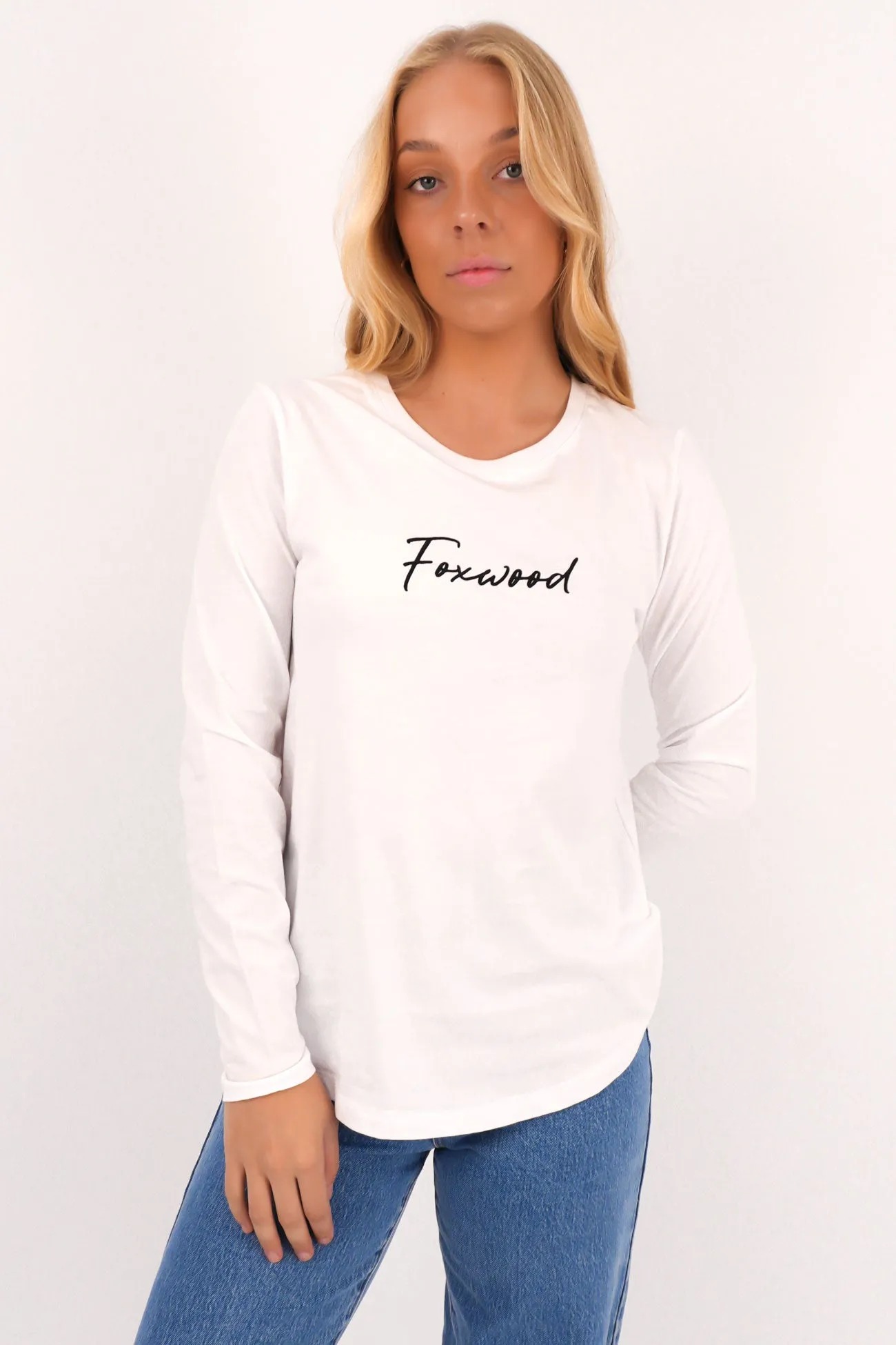 Tagless Design Signature Long Sleeve Tee White