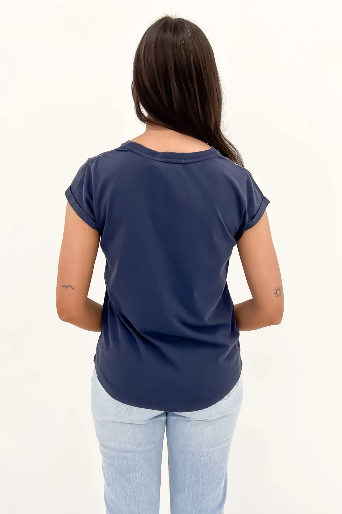 Signature Tee Navy sports performance Travel Style Trend