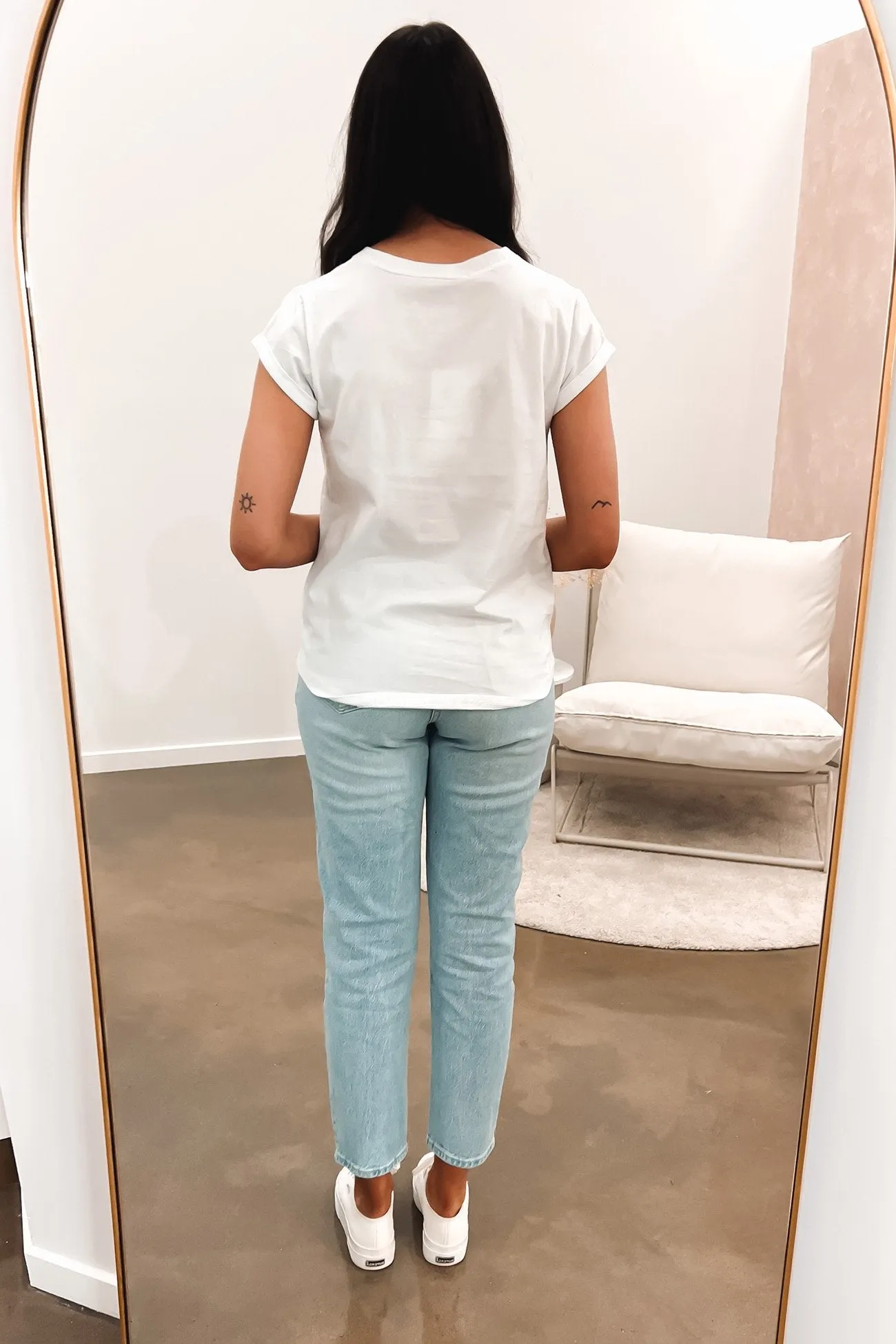 Versatile Fit Simple Comfort Signature Tee White