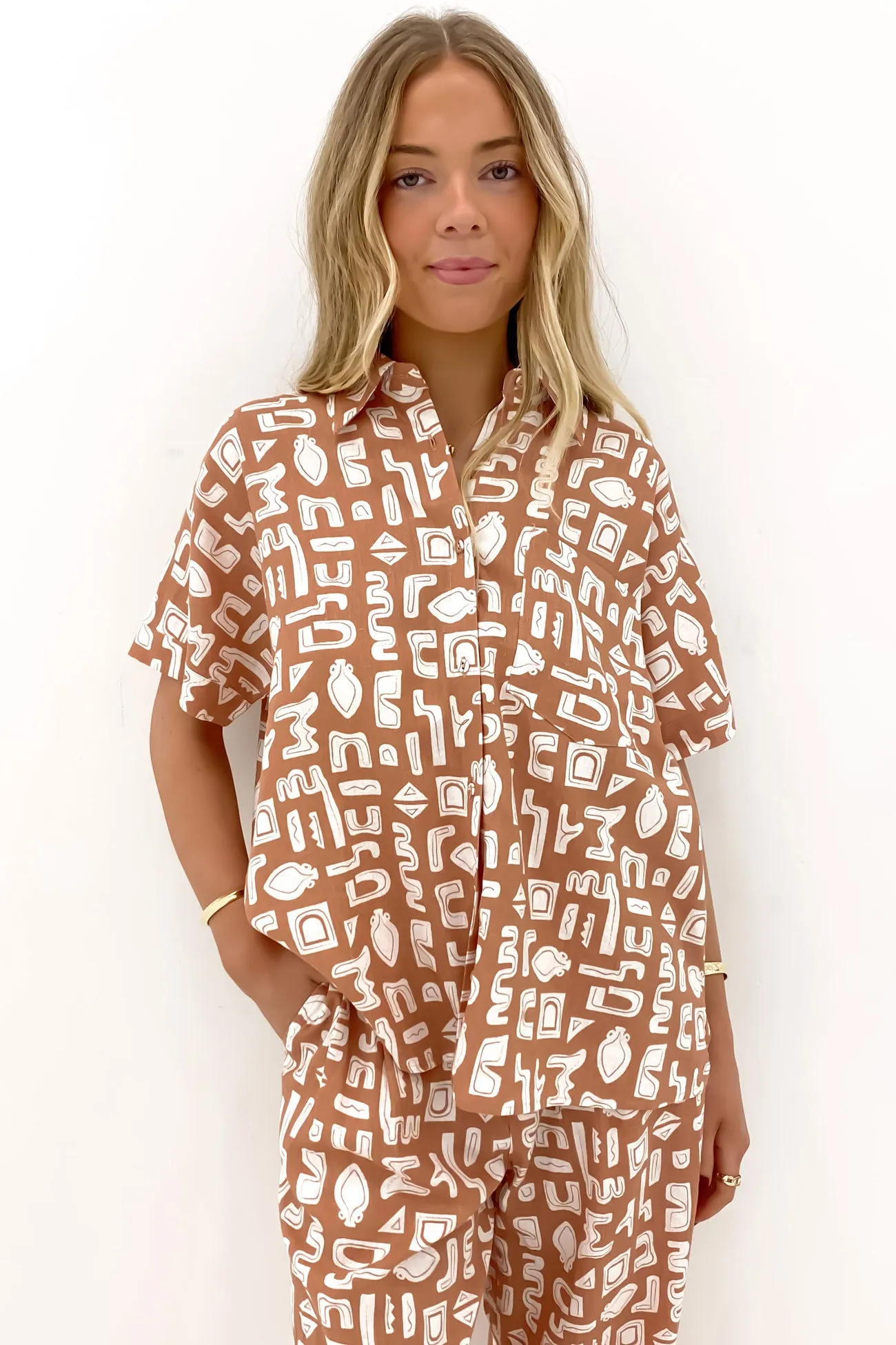 Etched Geo Shirt Print Stretch Material BreathableMeshLining