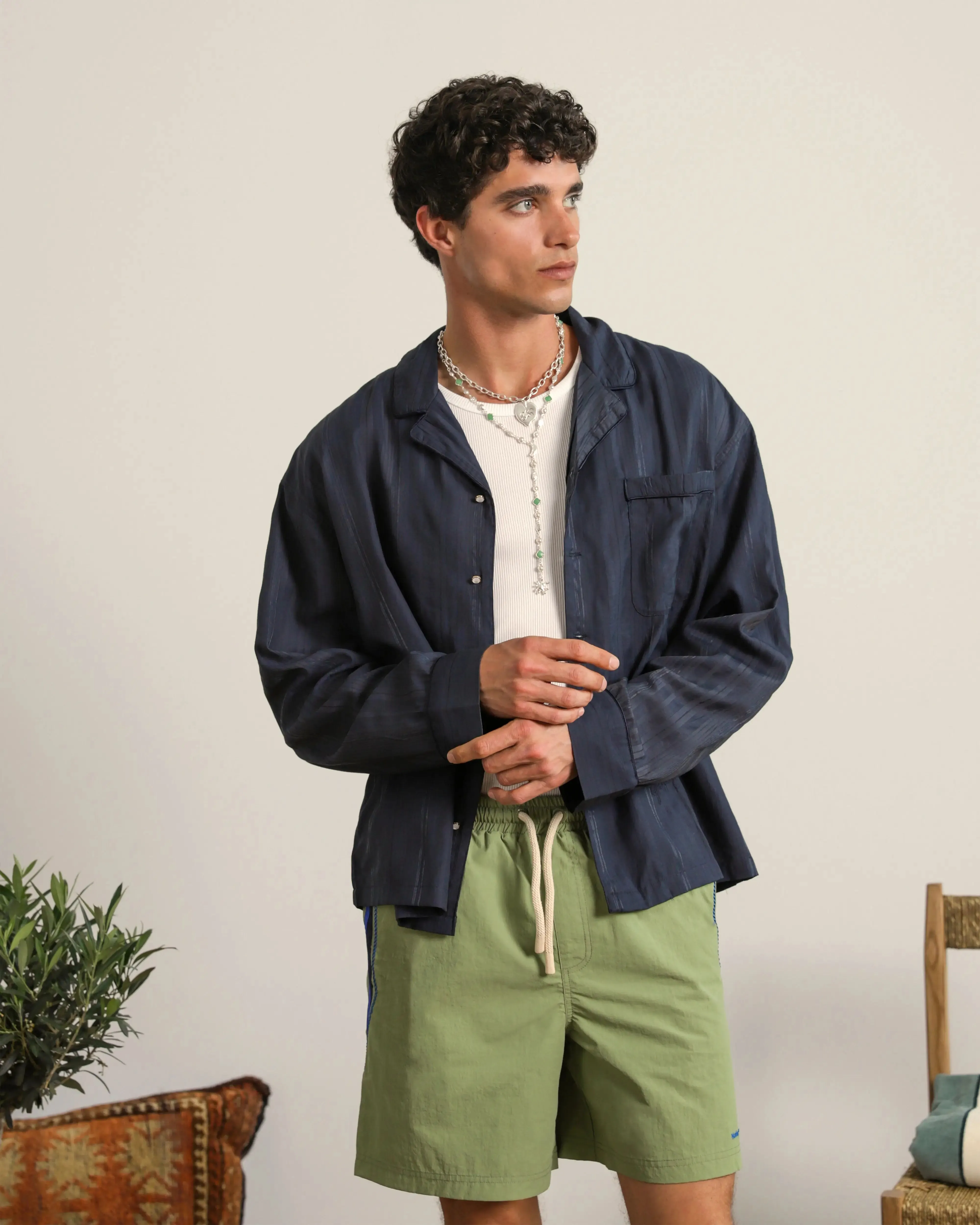 Sleepy Shirt Navy breathable materials