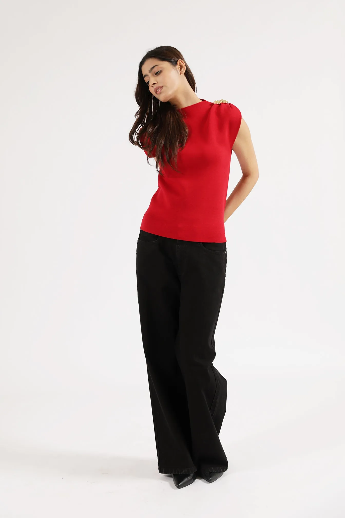 Casual Draping SLEEVELESS KNITTED TOP WITH BROOCH