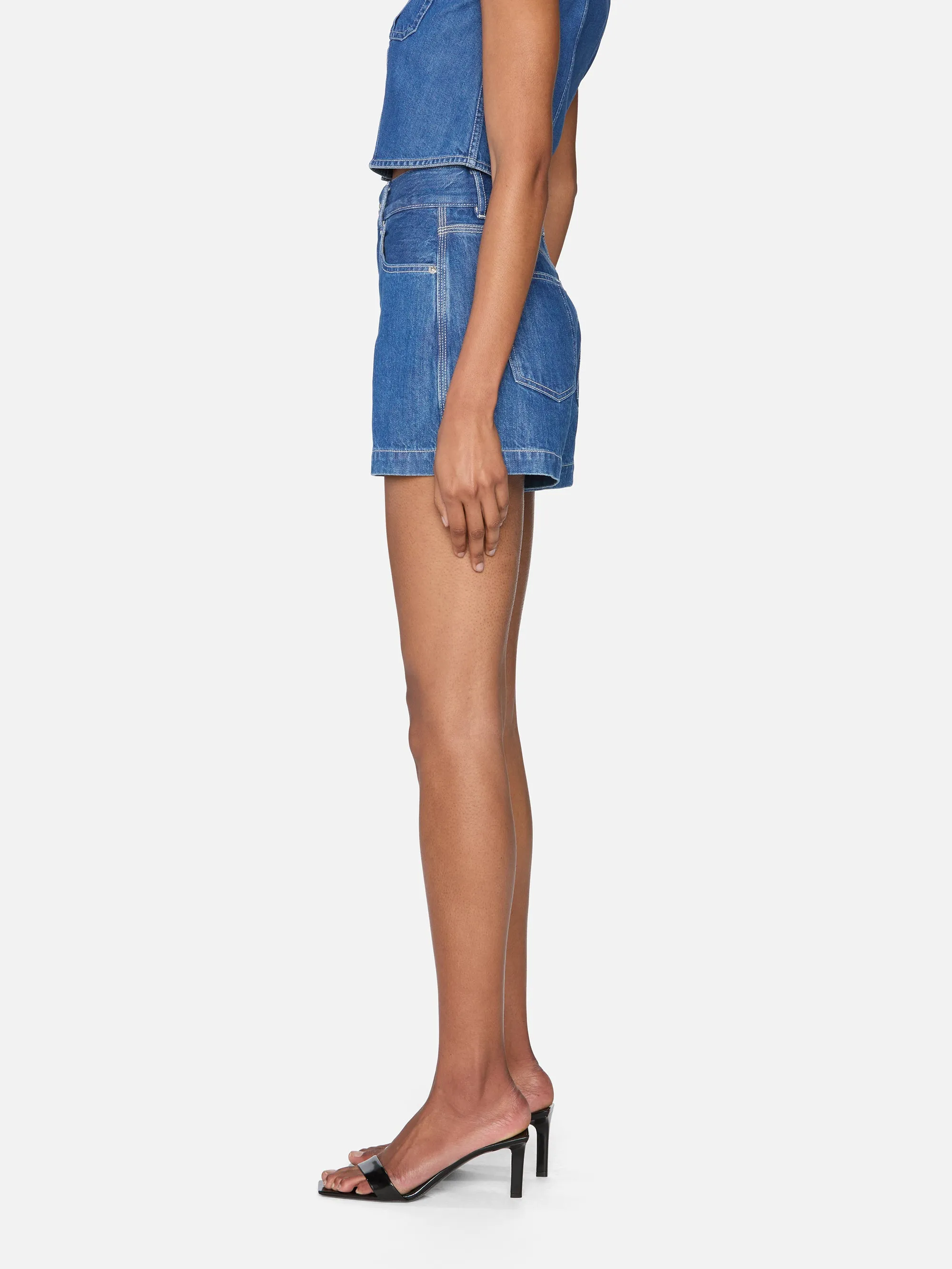 NoiseReducingFabric The Charm Short -- Graphic