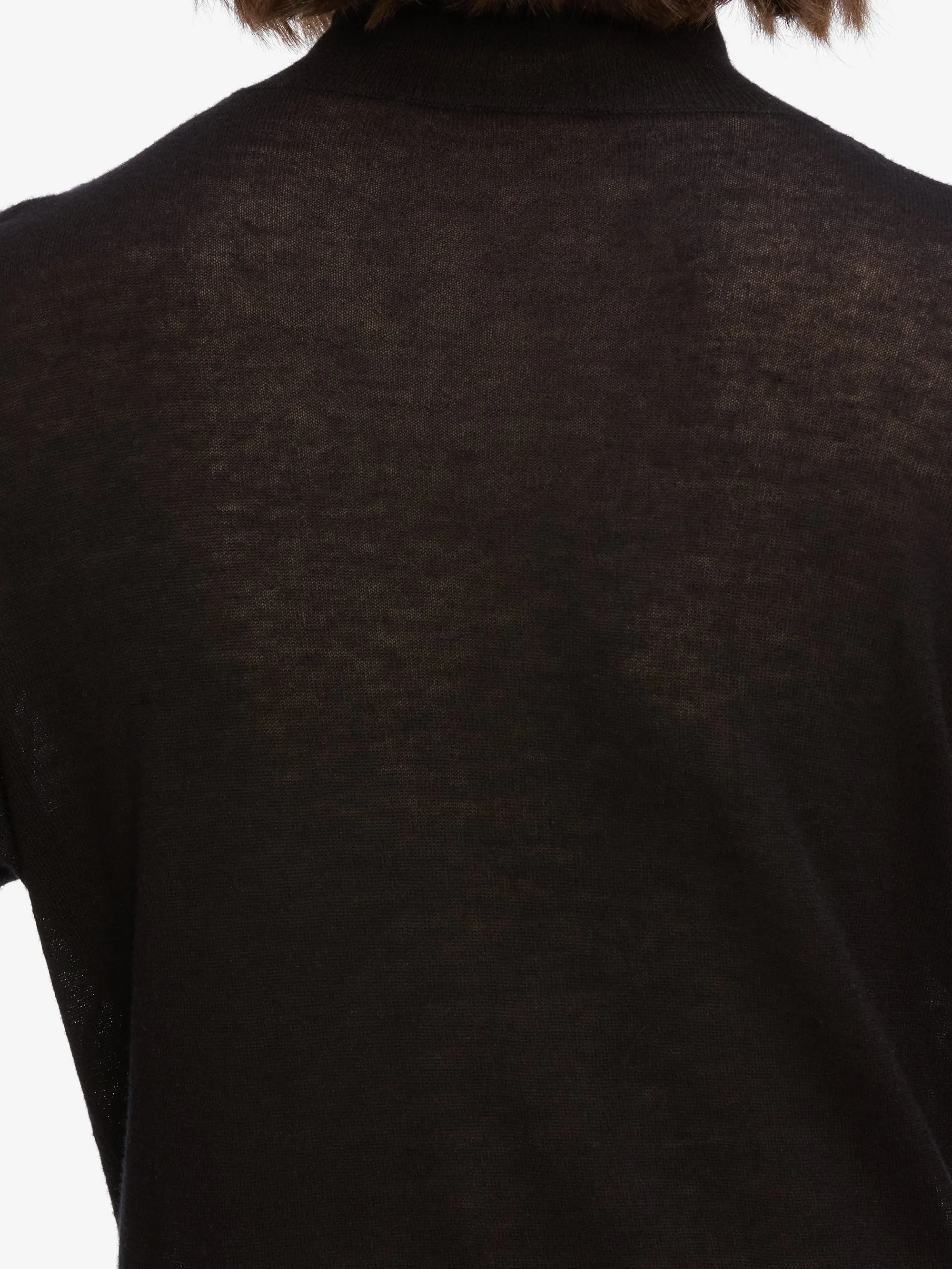 Breathable Layer Seamless Circular Knit Slim Turtleneck -- Black