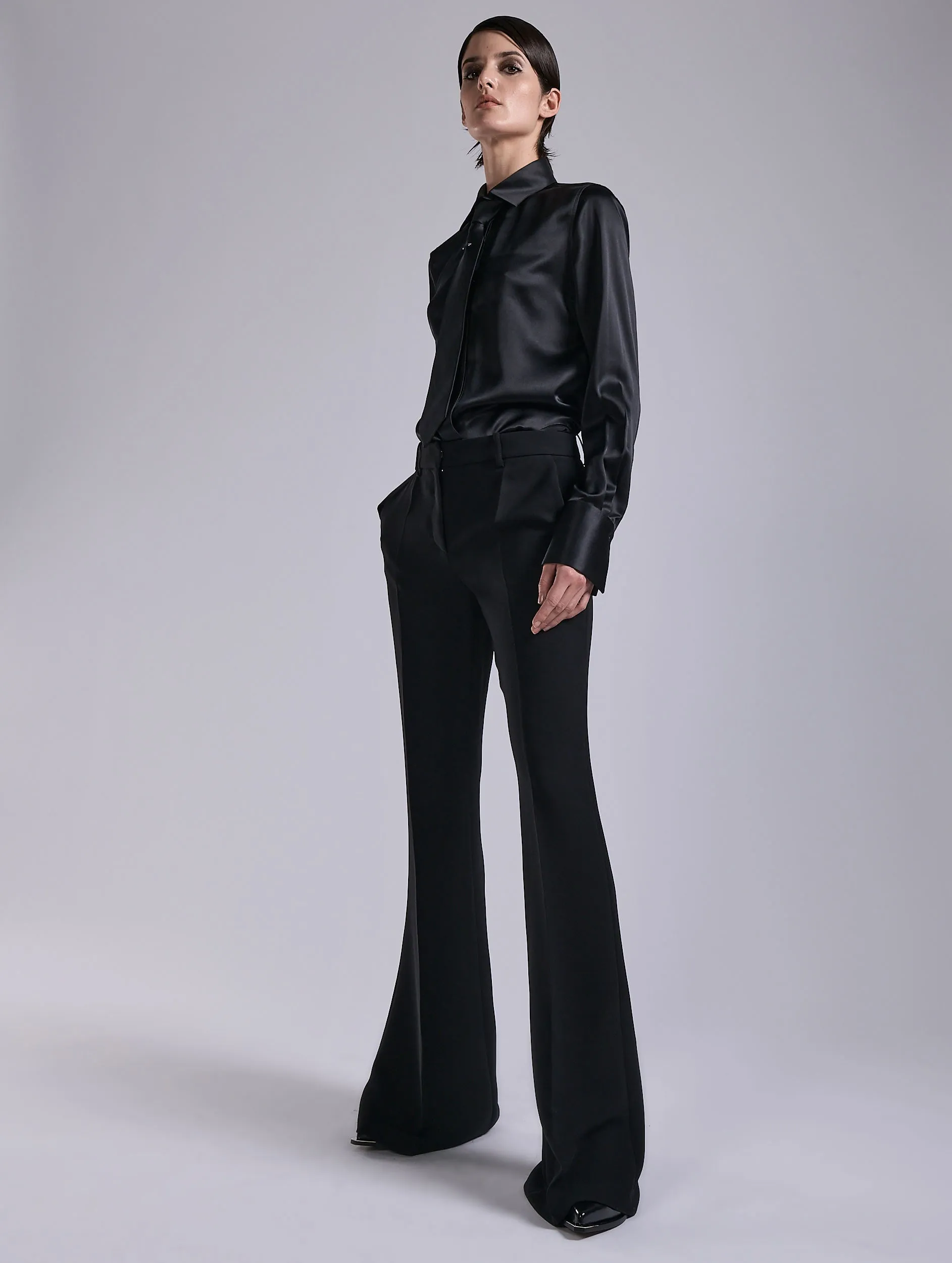 Daily Favorite Black silk satin lavalli??re shirt