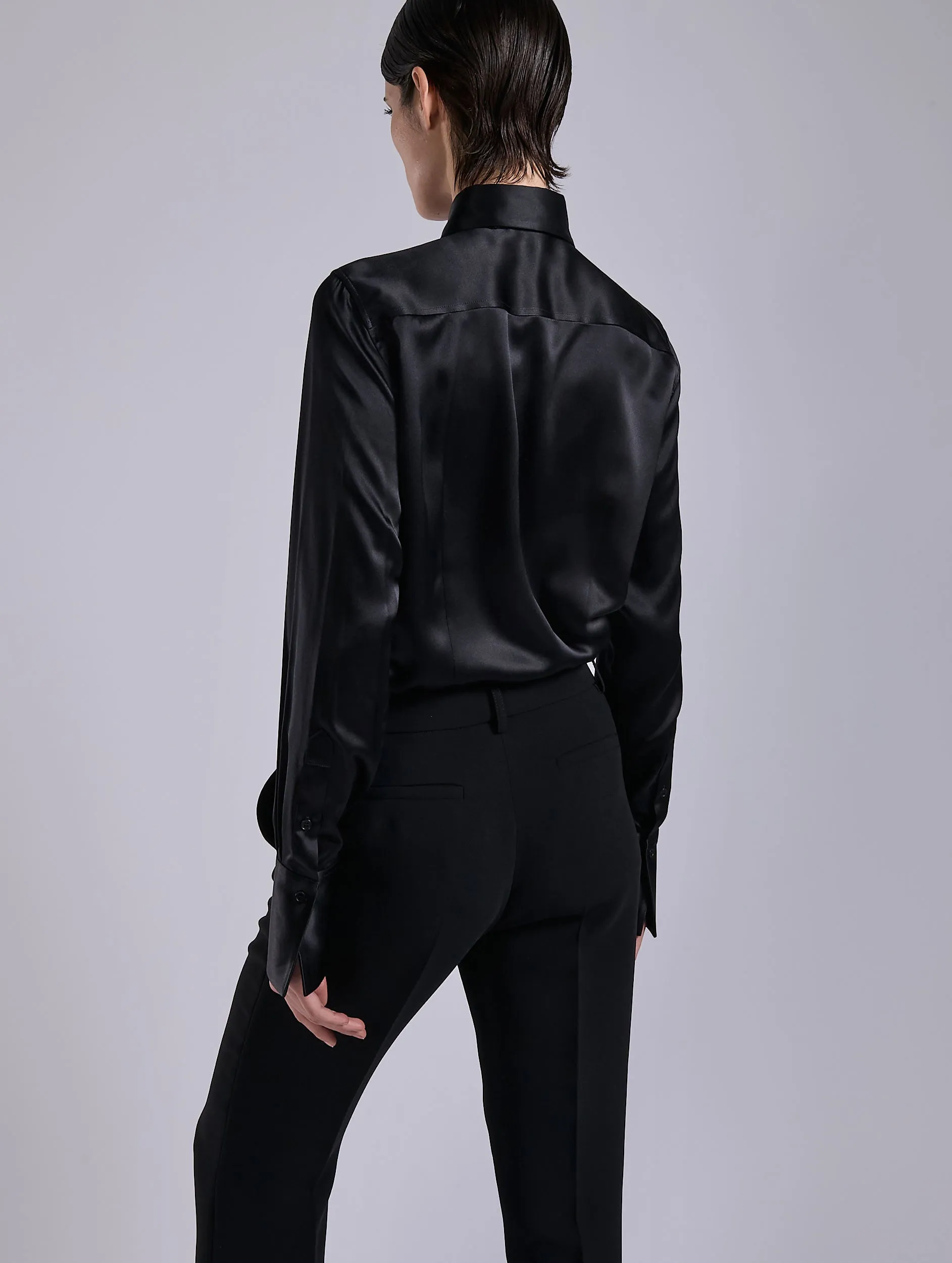 Simple and Chic Black silk satin lavalli??re shirt