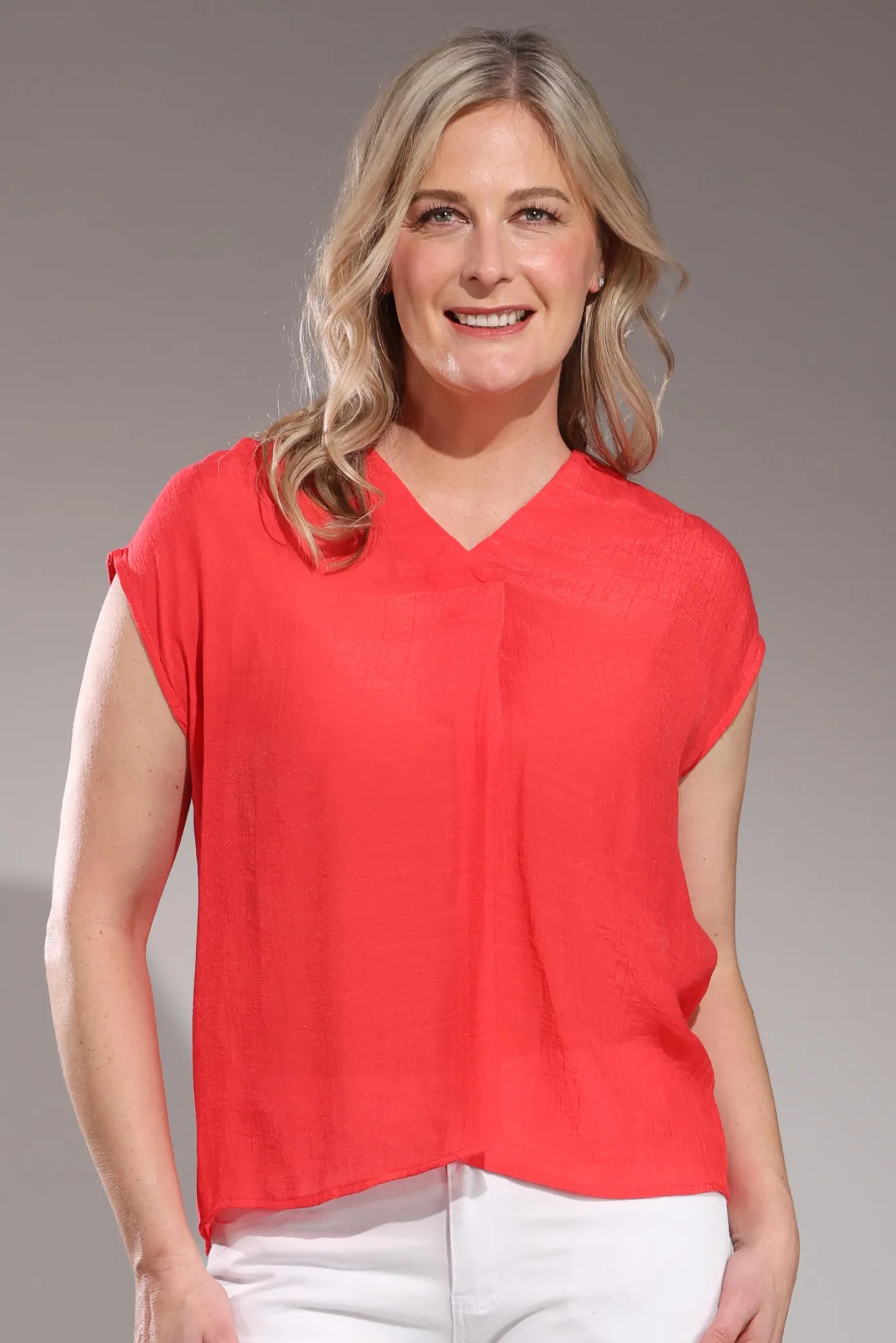 Soft Crosshatch V neck Top | CORAL | 8827A1 AntiSnag Threading Smart Casual