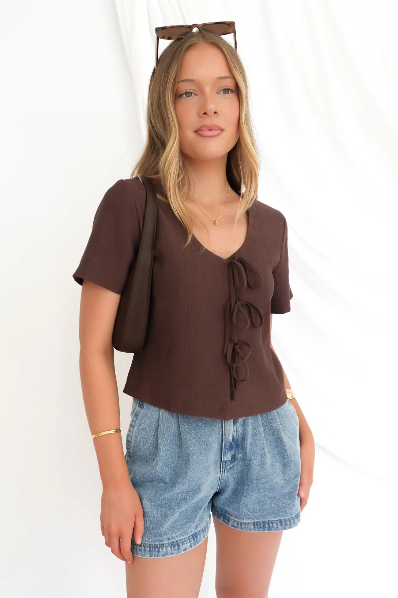 Onyx Tie Tee Brown Casual Active Wear Sleek Performance Fit