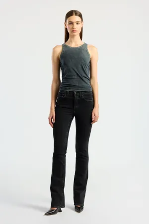 Standard Tank Sharp Edge