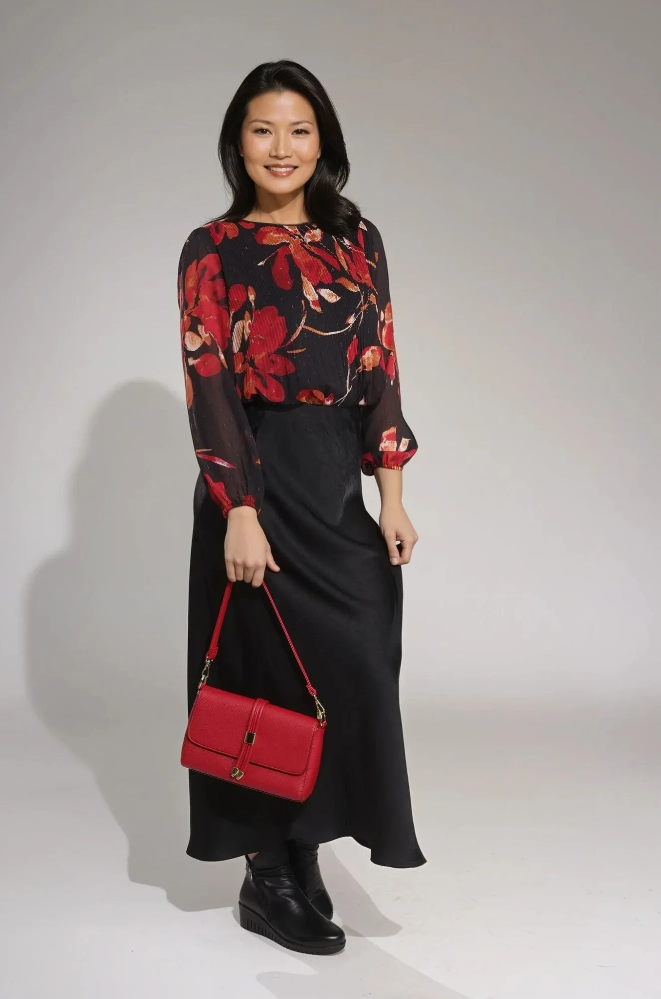 Top | RED BLACK FLOWER | 8583B1 MoistureWicking