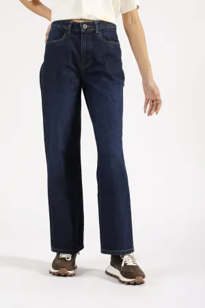 Laser cut Flexibility Fit STRAIGHT FIT DENIM