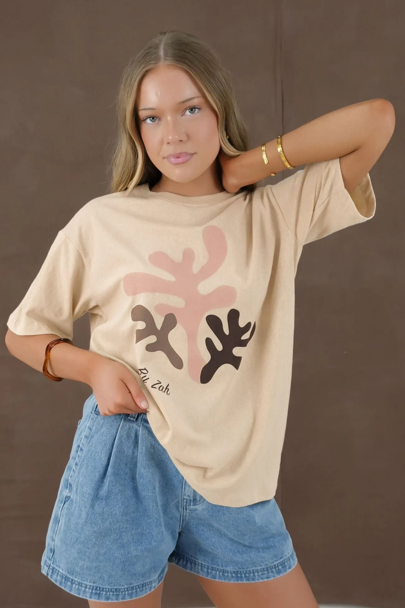 Naia Tee Beige Comfy Layering Quick-Drying Shirt