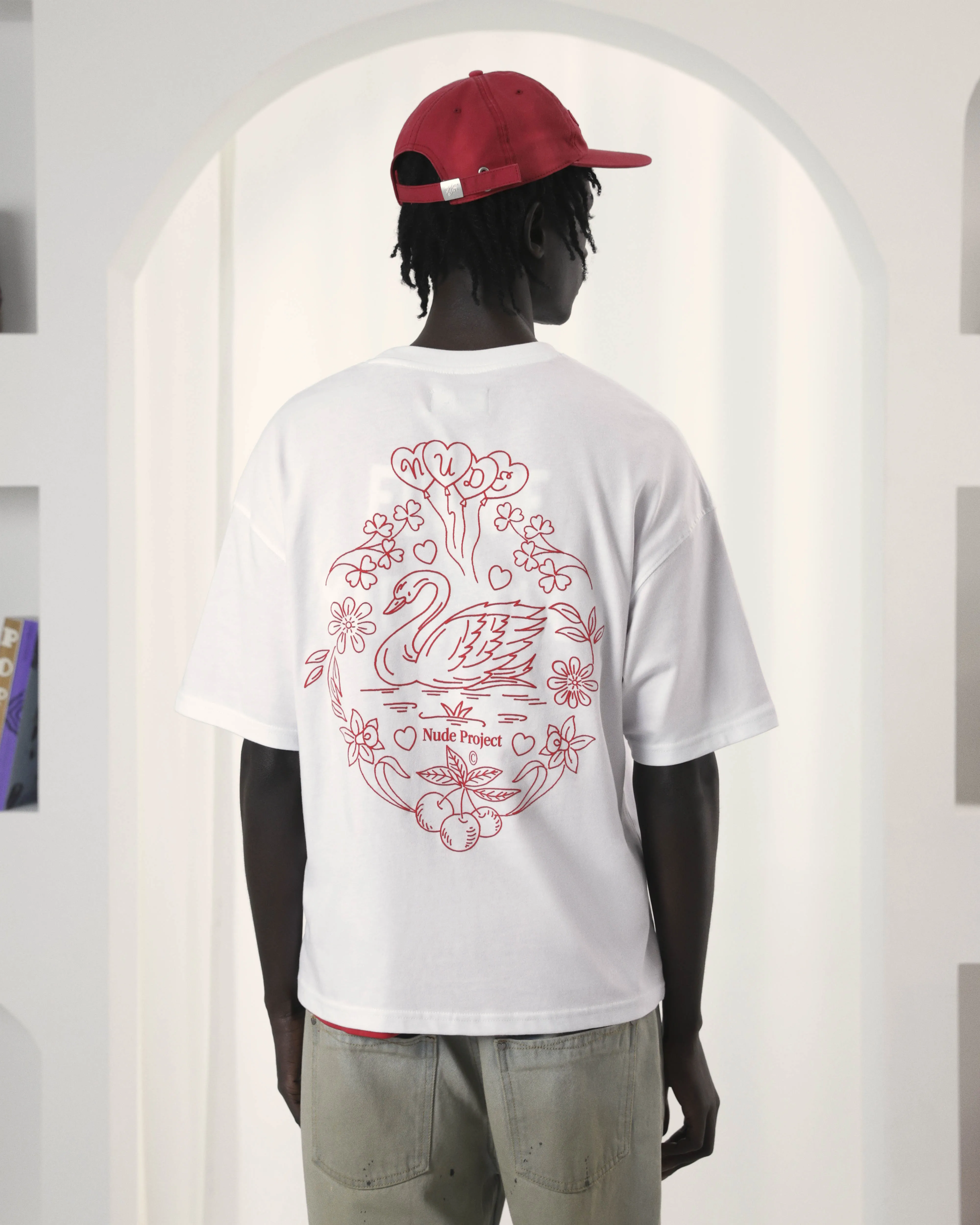 Leader Fit CrossBackStructure Swan Garden Tee White