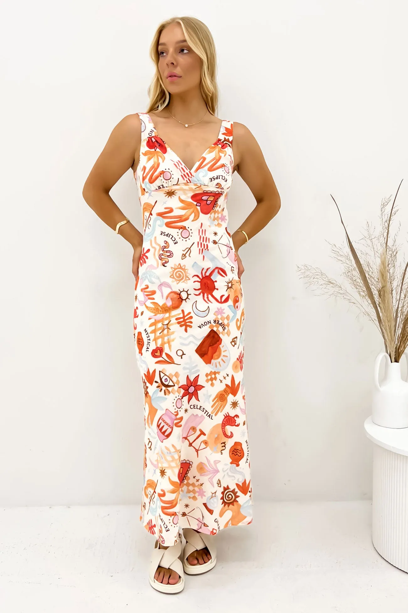 Dreamy Silhouette Tyra Maxi Dress Vintage White