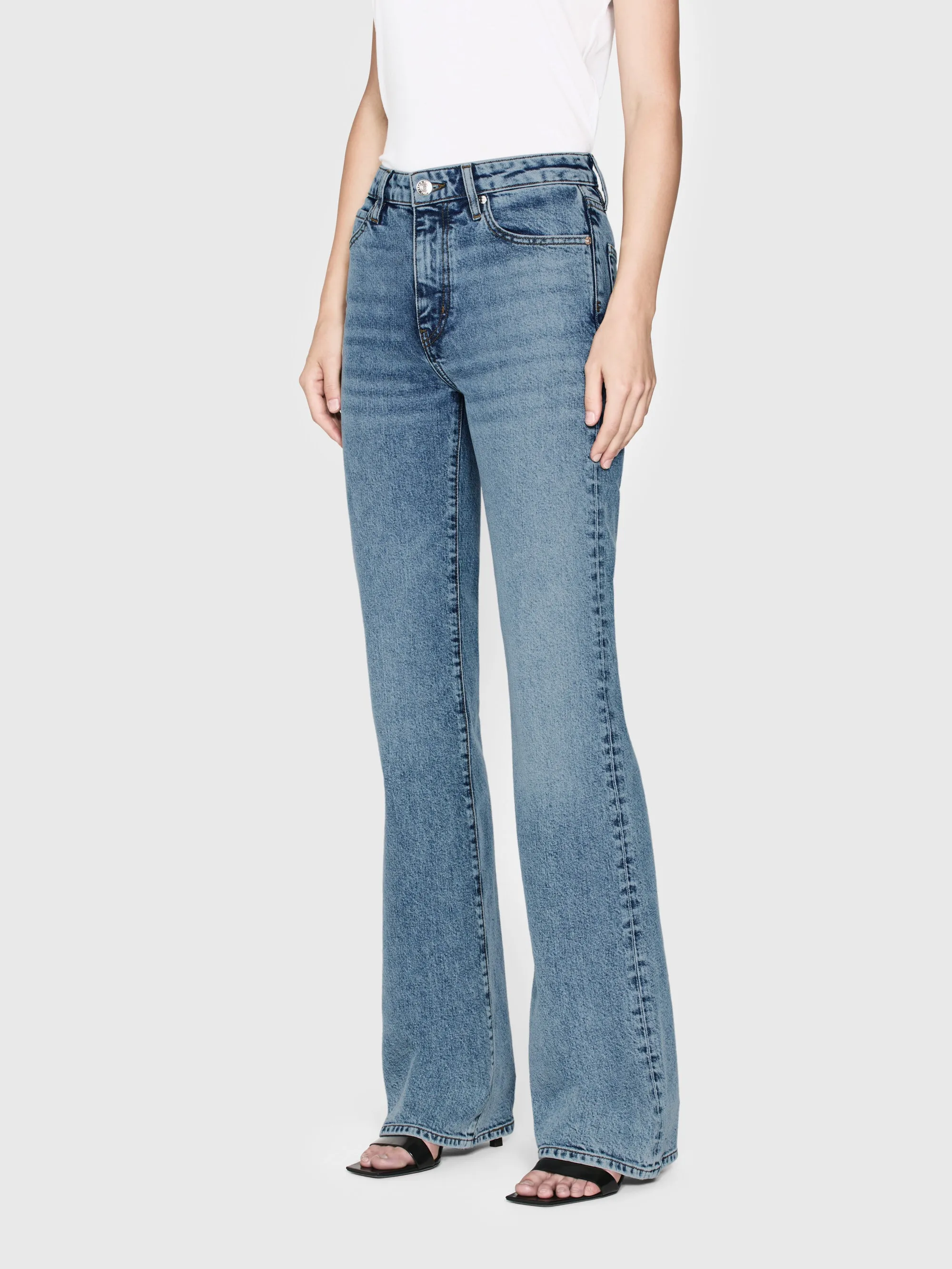 Relax Fit Wear The Arrow -- Leela